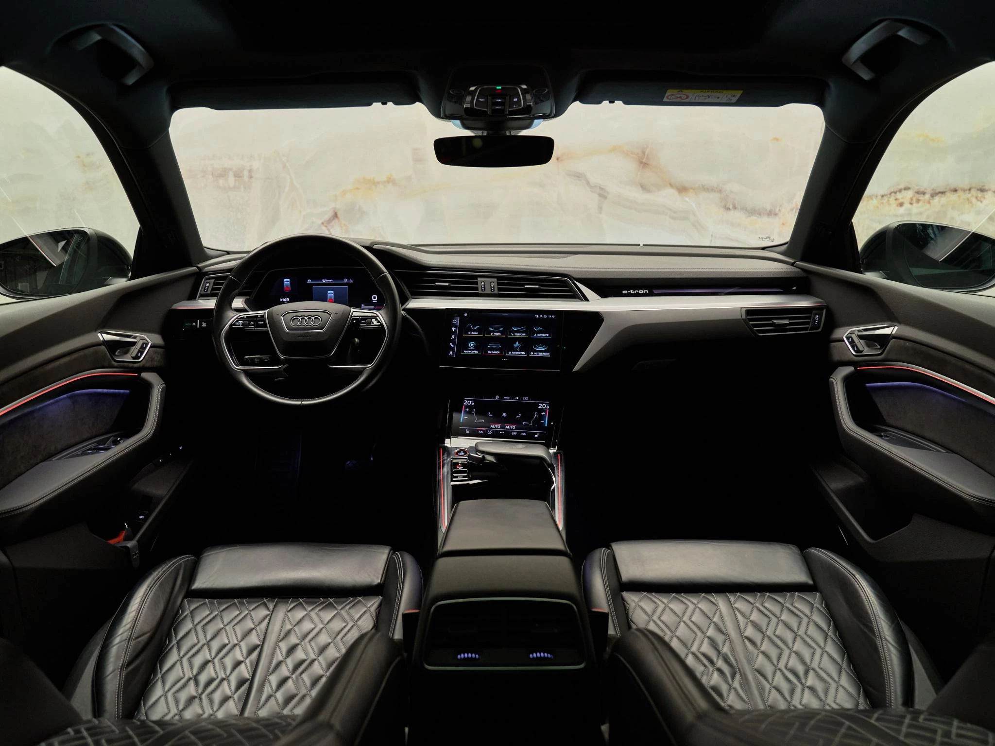 Hoofdafbeelding Audi e-tron