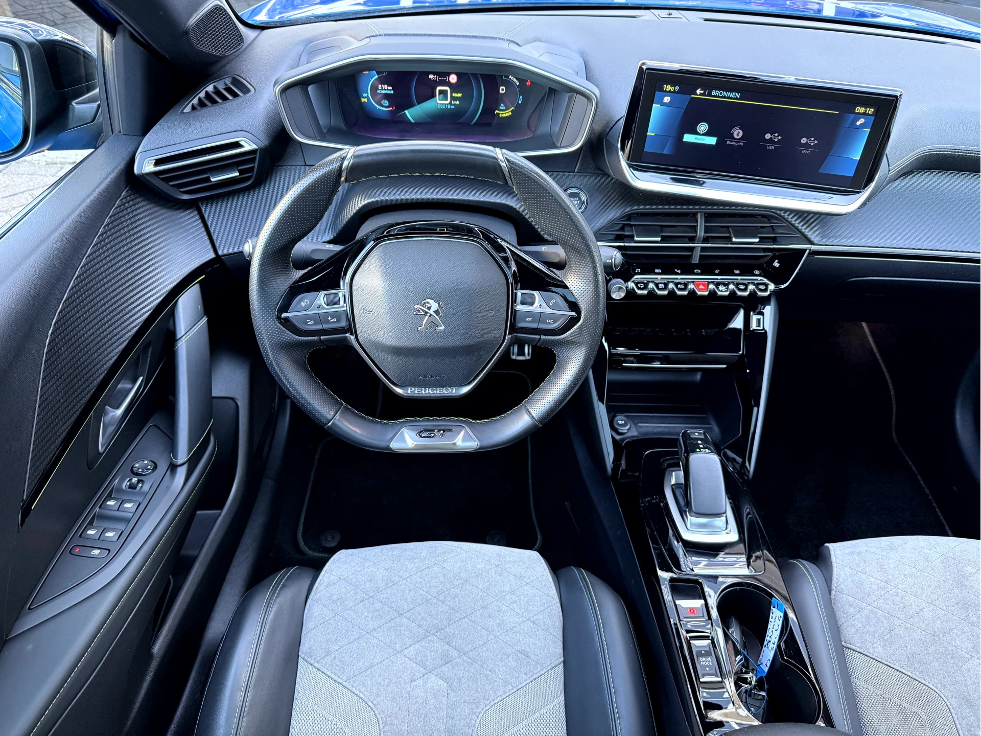 Hoofdafbeelding Peugeot e-208