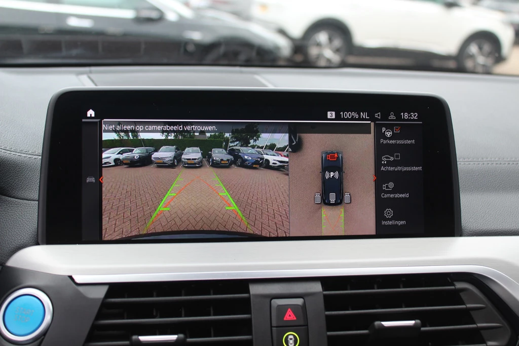 Hoofdafbeelding BMW iX3