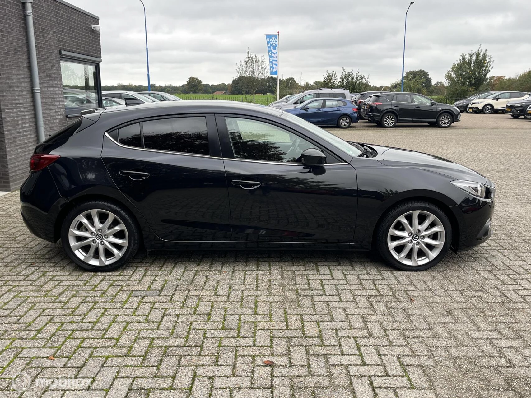 Hoofdafbeelding Mazda 3