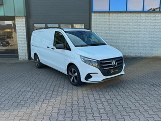 Hoofdafbeelding Mercedes-Benz Vito Mercedes-Benz Vito 116 L2 Pro 2x Schuifdeur Bpm vrij Multibeam Trekhaak 2.5T Smartphone integratie Betimmering 9G-Tronic Demo