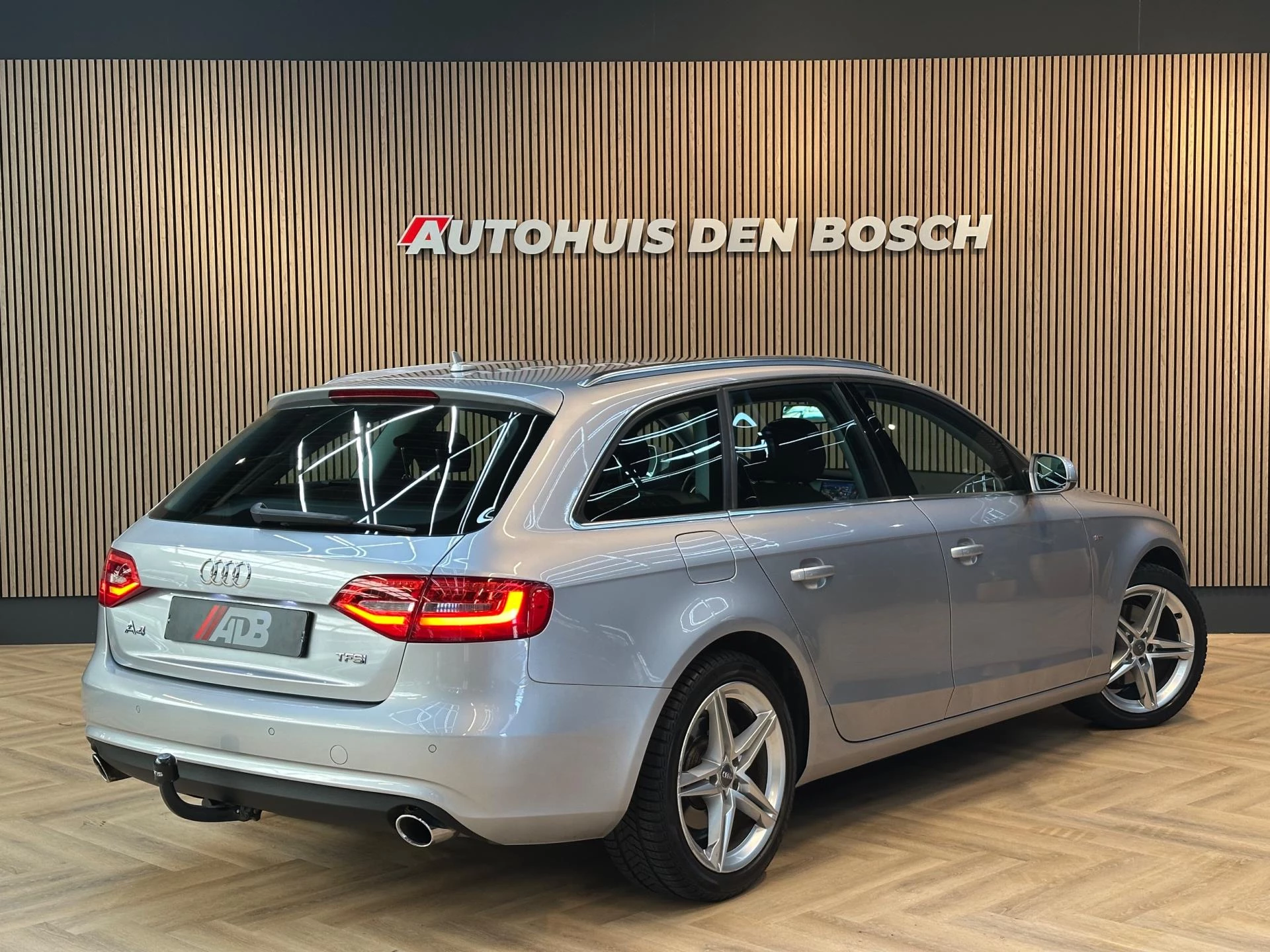 Hoofdafbeelding Audi A4