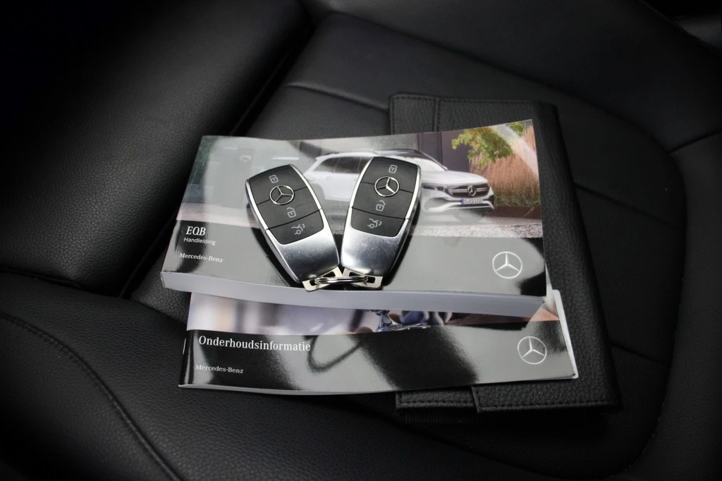 Hoofdafbeelding Mercedes-Benz EQB