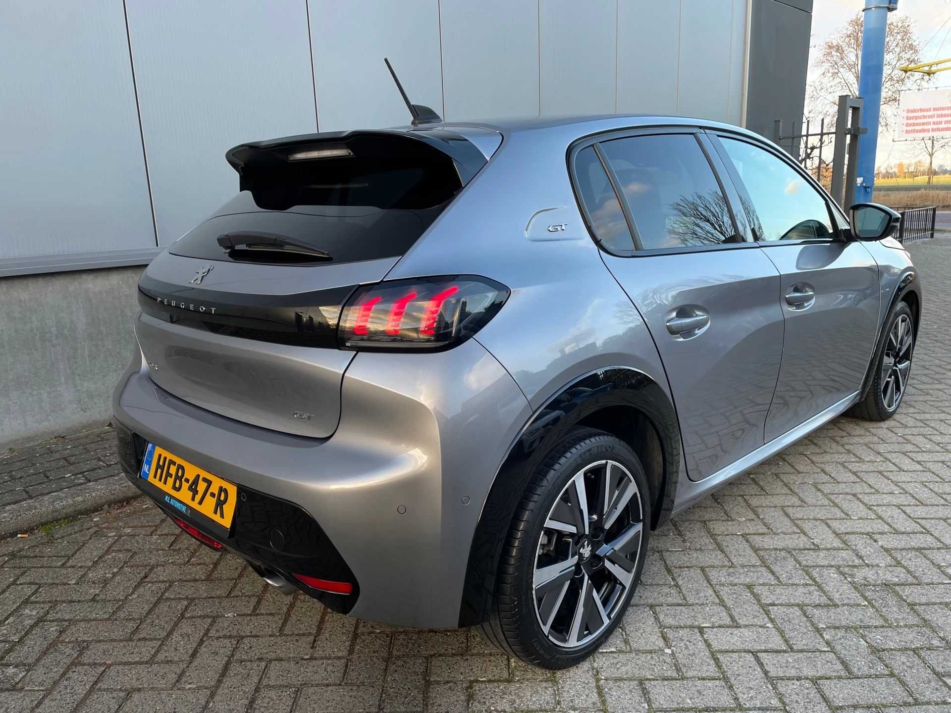 Hoofdafbeelding Peugeot 208