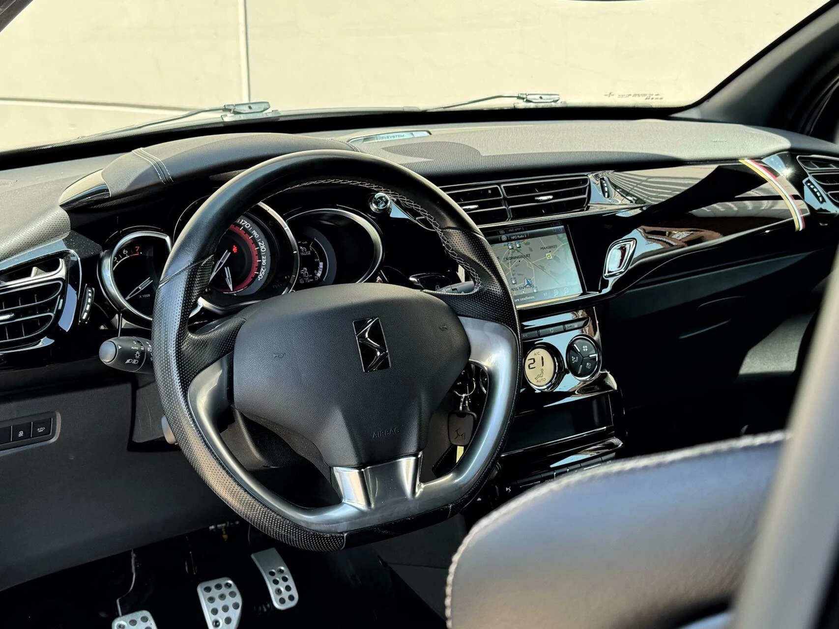 Hoofdafbeelding DS DS 3