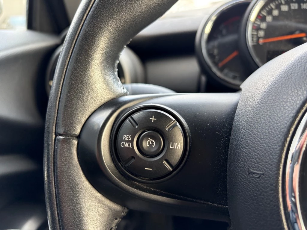 Hoofdafbeelding MINI One