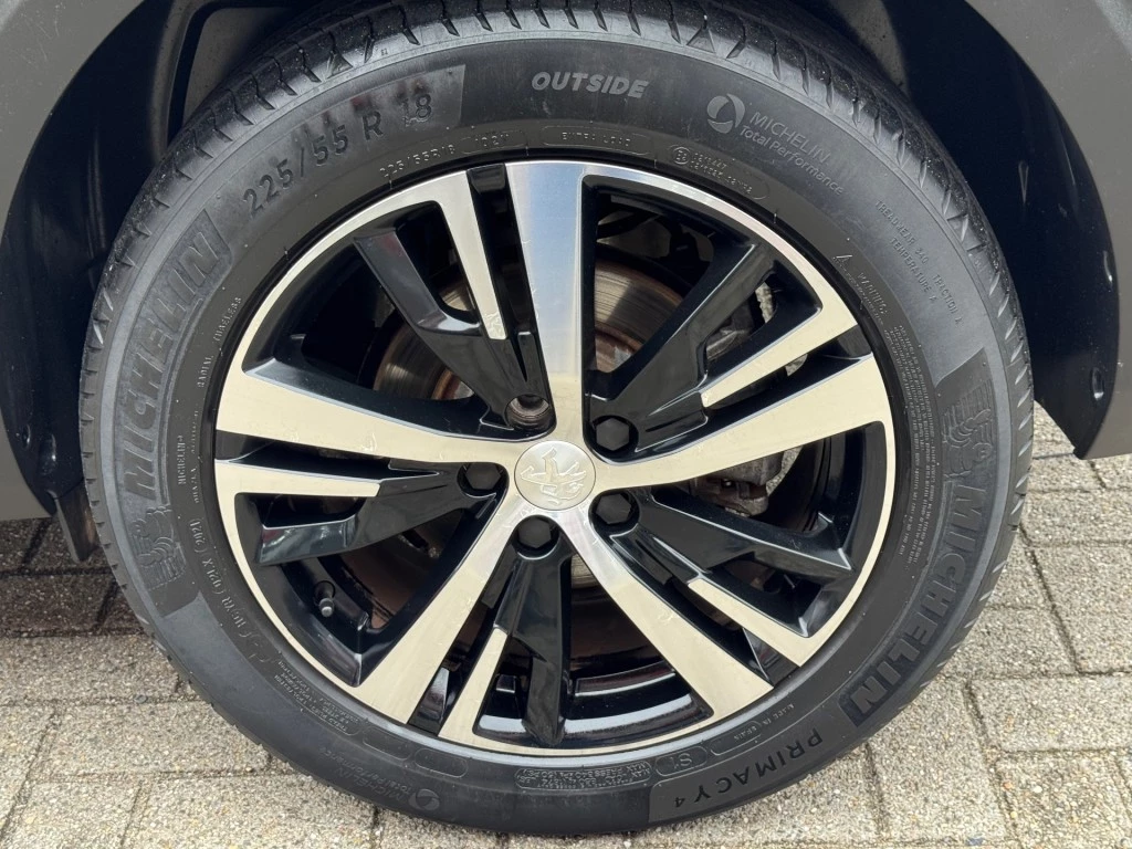 Hoofdafbeelding Peugeot 5008