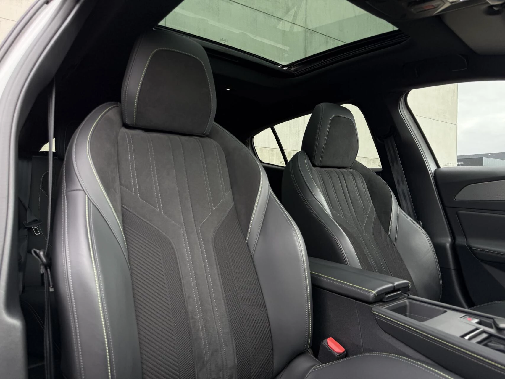 Hoofdafbeelding Peugeot 408