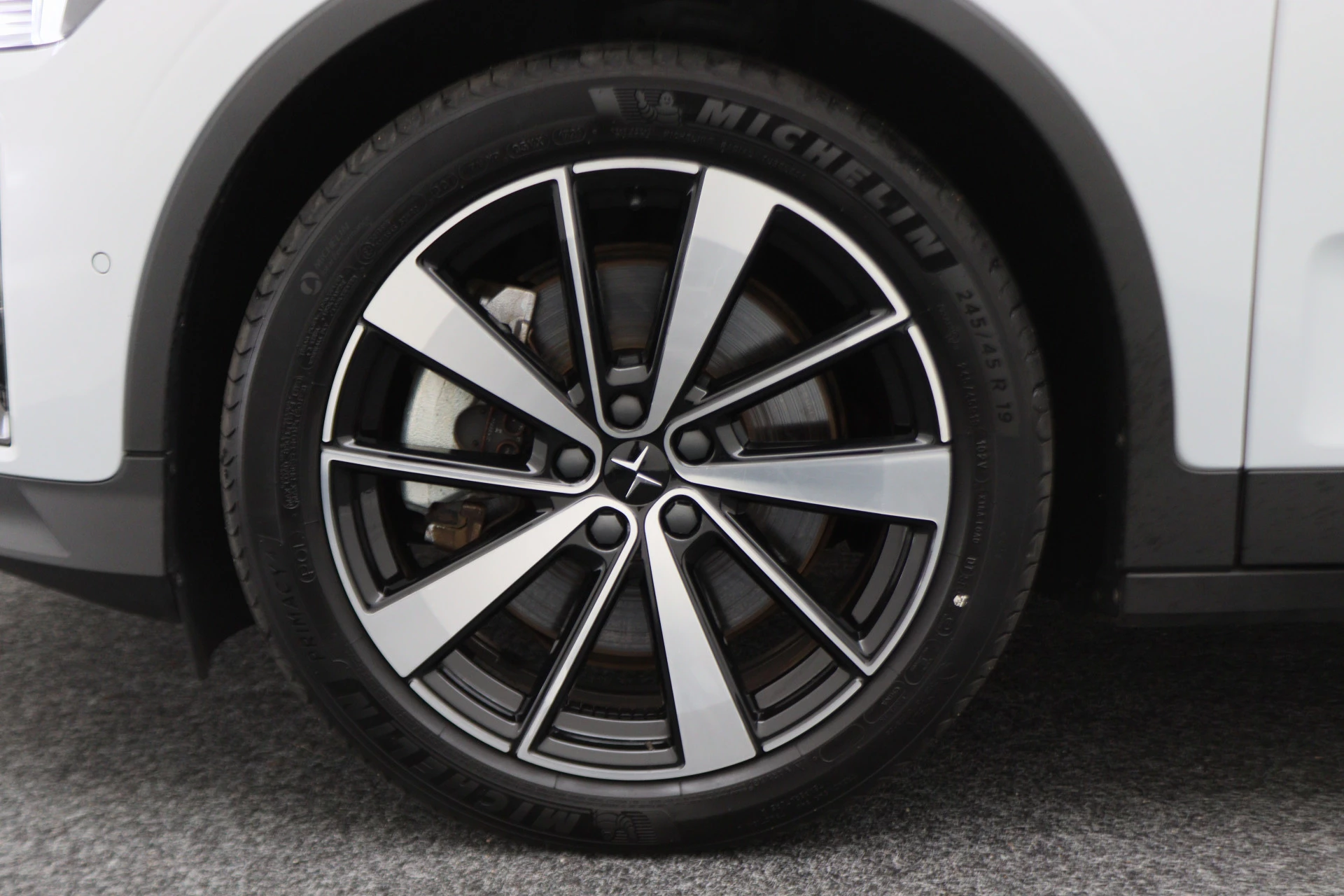 Hoofdafbeelding Polestar 2