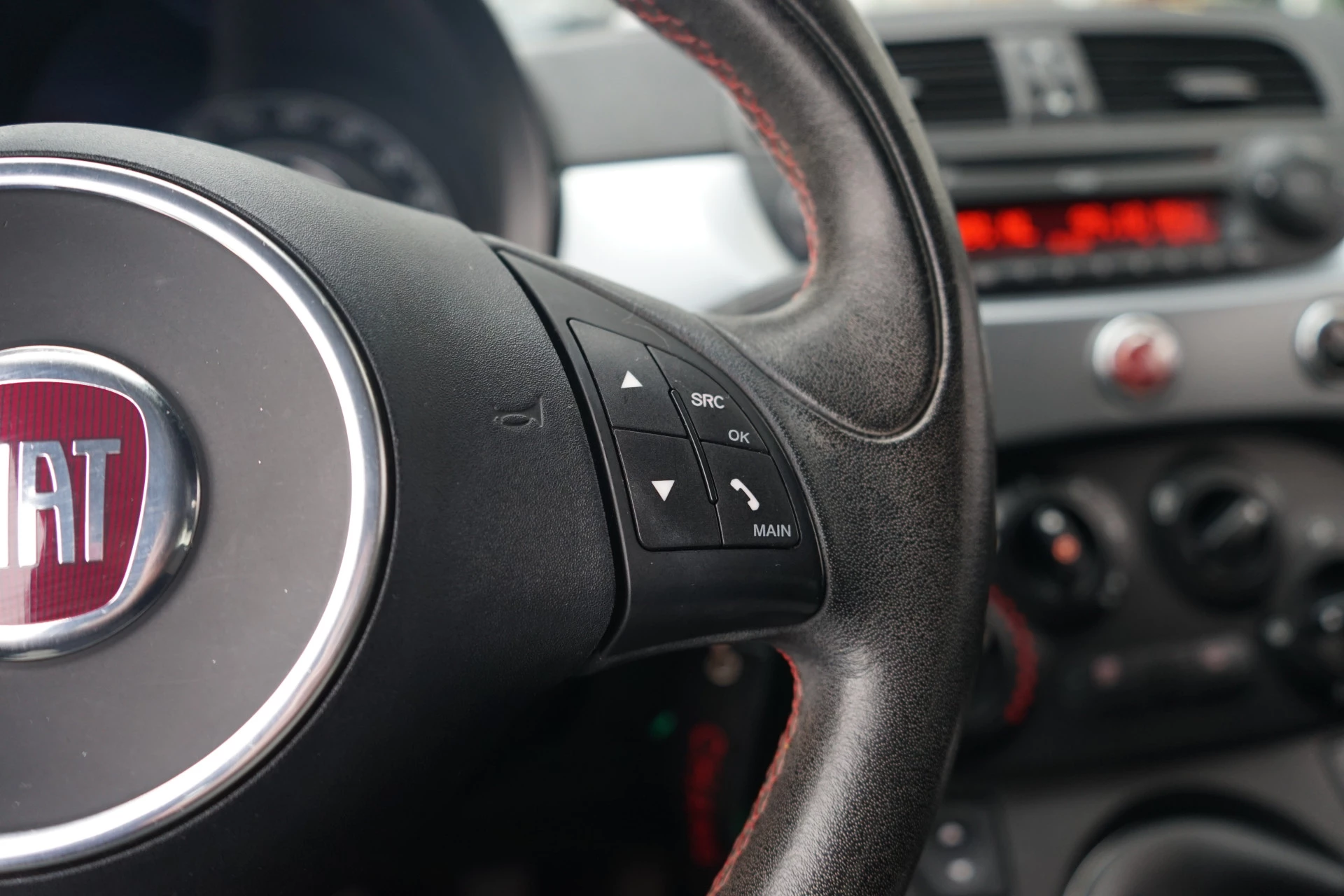 Hoofdafbeelding Fiat 500C