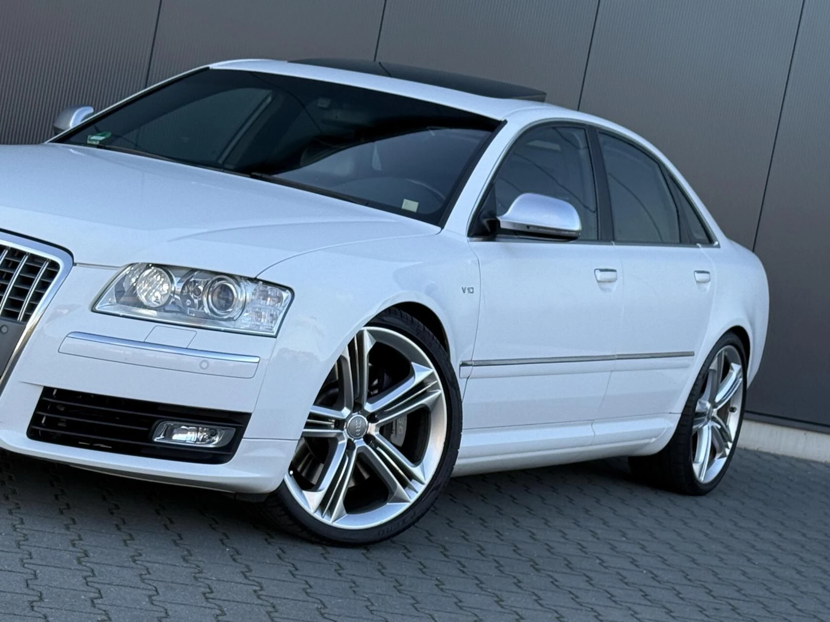 Hoofdafbeelding Audi S8