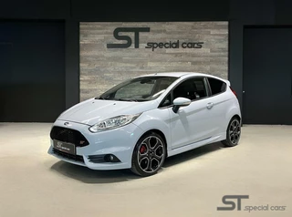 Hoofdafbeelding Ford Fiesta Ford Fiesta 1.6 ST200|Lage km stand