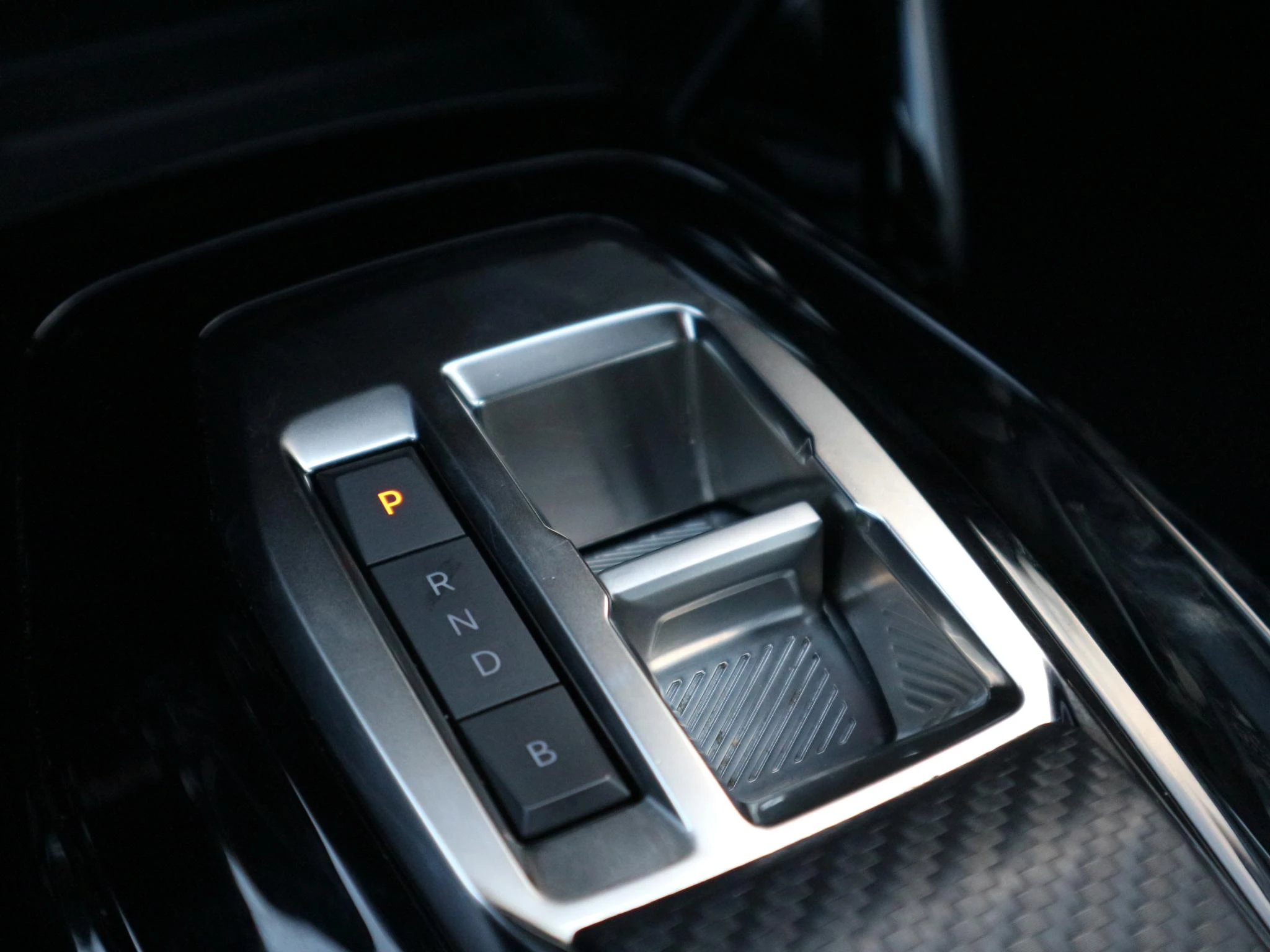 Hoofdafbeelding Peugeot e-208