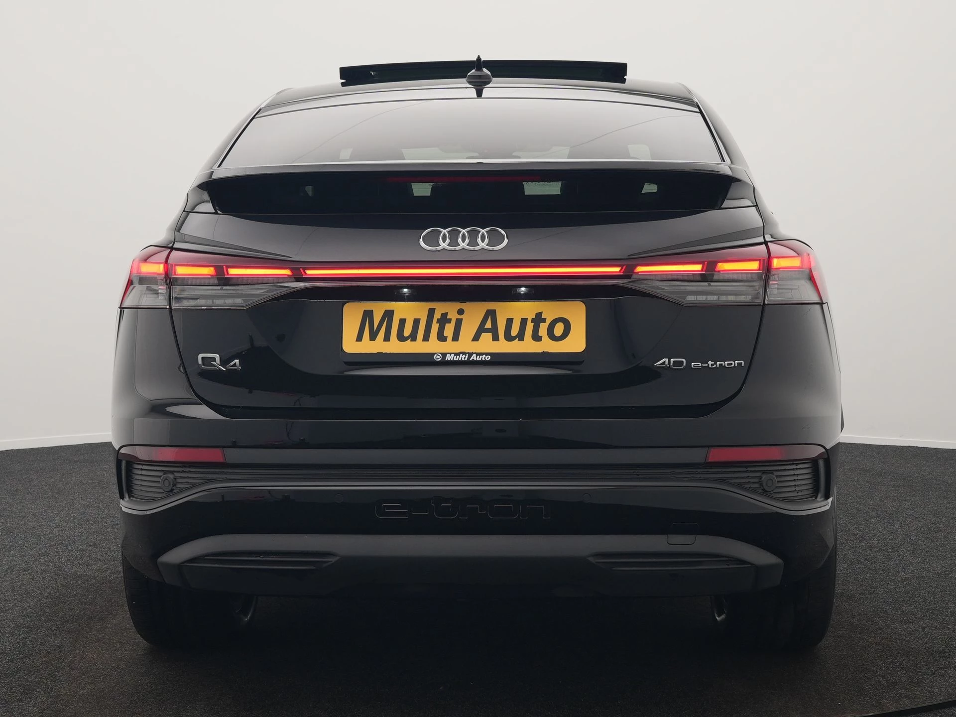 Hoofdafbeelding Audi Q4 Sportback e-tron