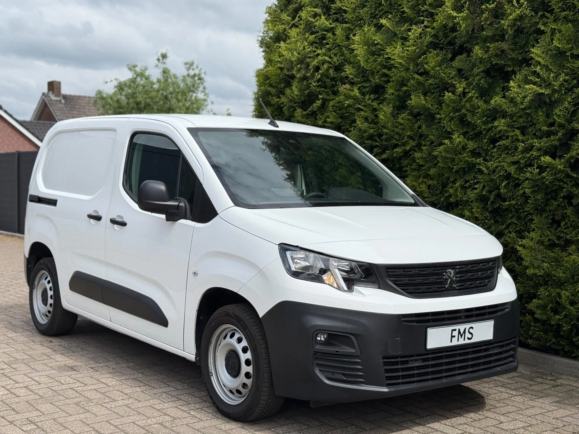 Hoofdafbeelding Peugeot Partner