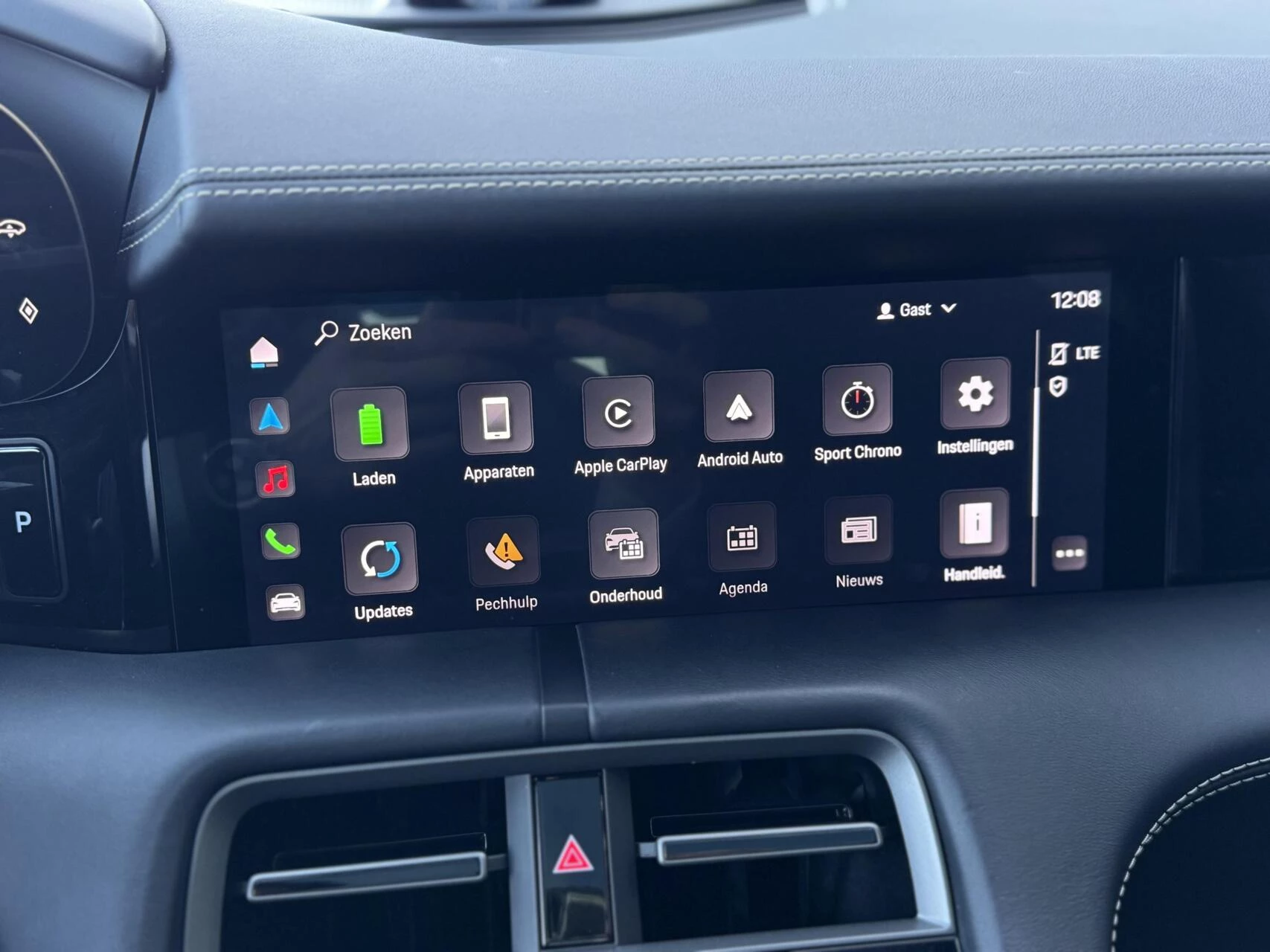 Hoofdafbeelding Porsche Taycan