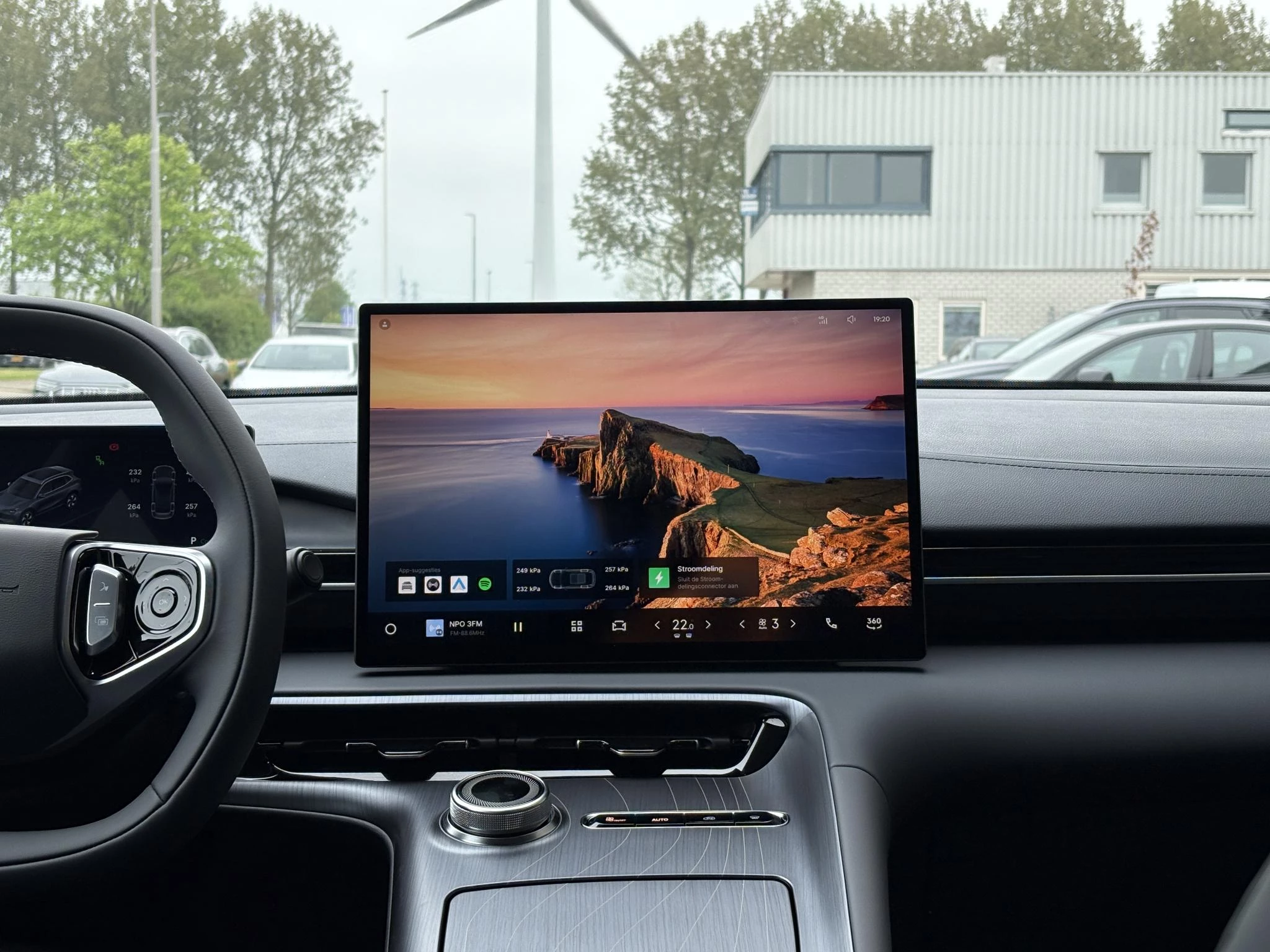 Hoofdafbeelding Geely E5