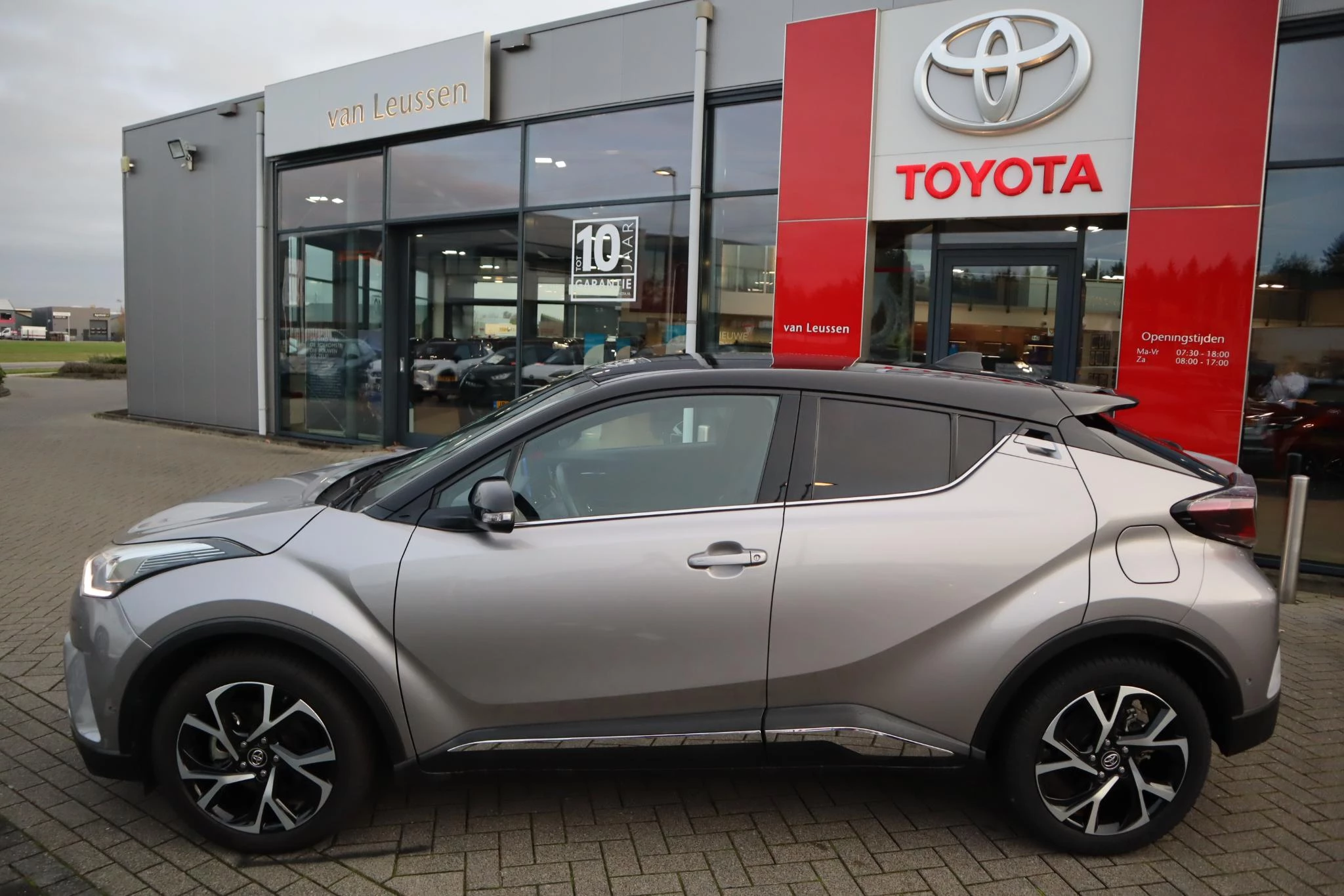 Hoofdafbeelding Toyota C-HR