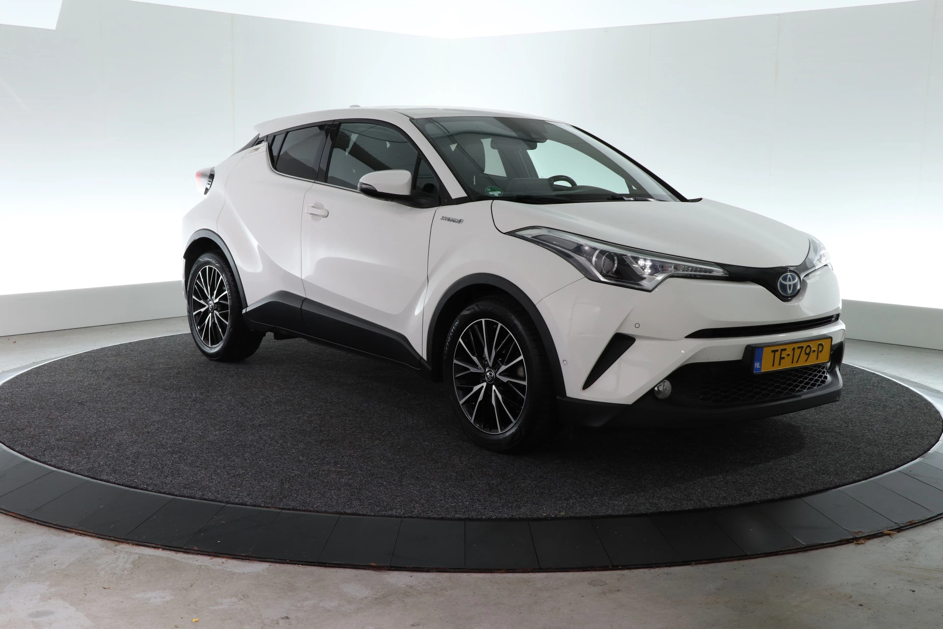 Hoofdafbeelding Toyota C-HR