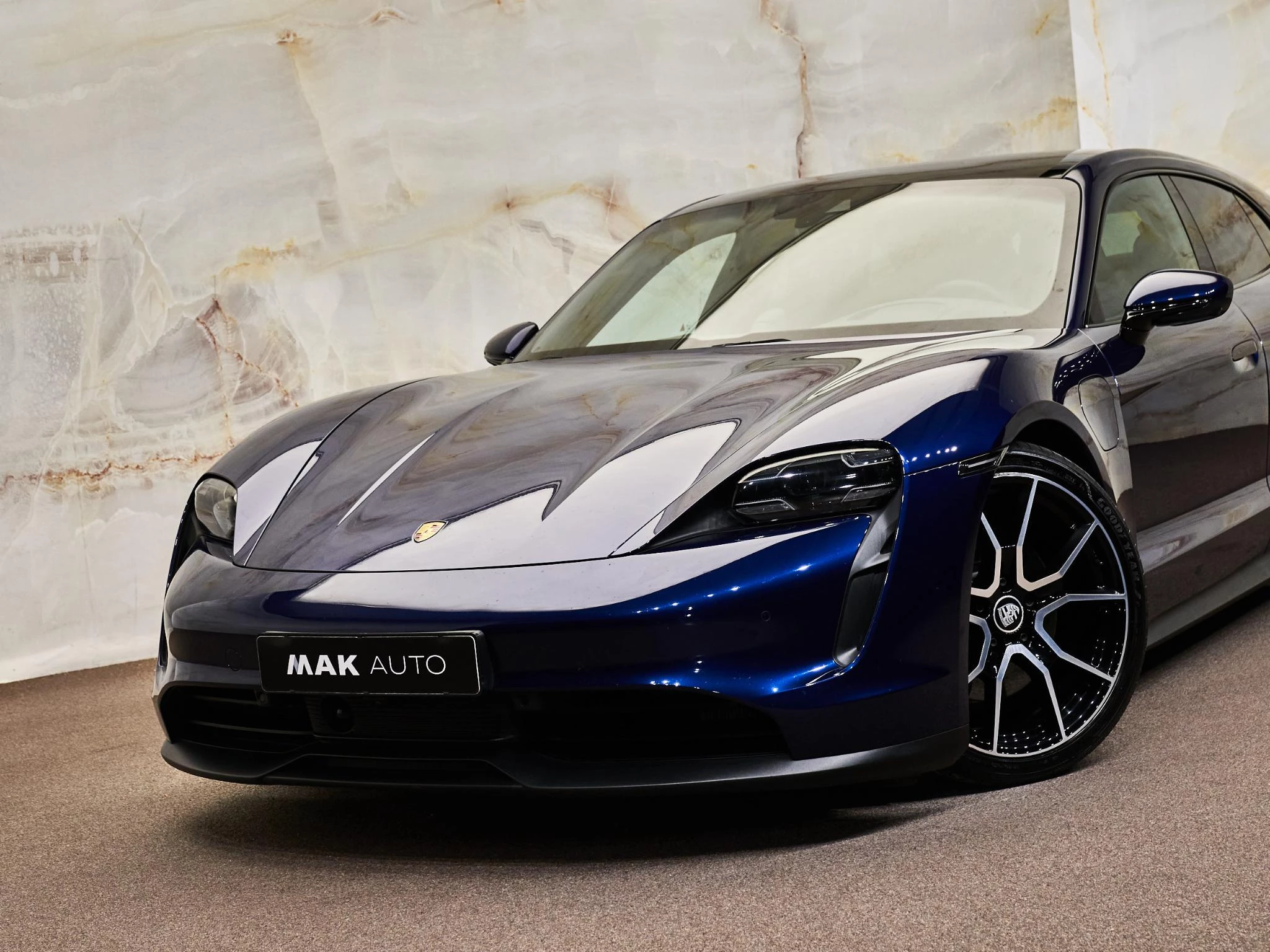 Hoofdafbeelding Porsche Taycan