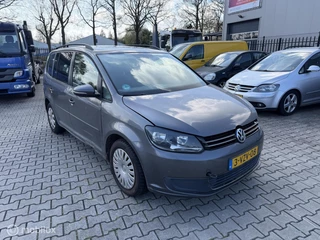 Volkswagen Touran 1.6 TDI motor ok contact slot defect
