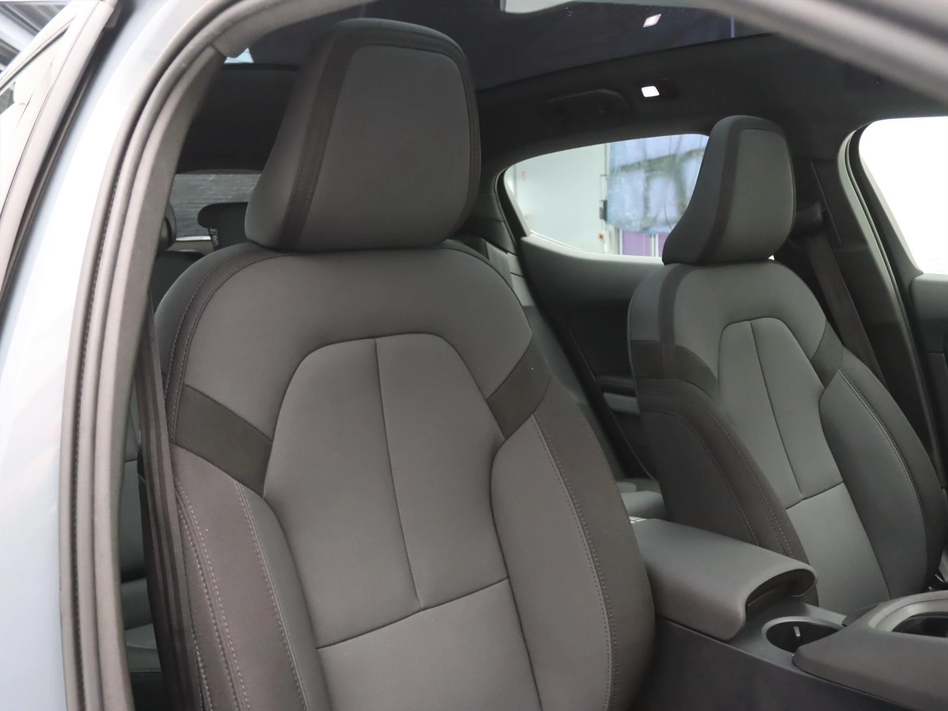 Hoofdafbeelding Polestar 2