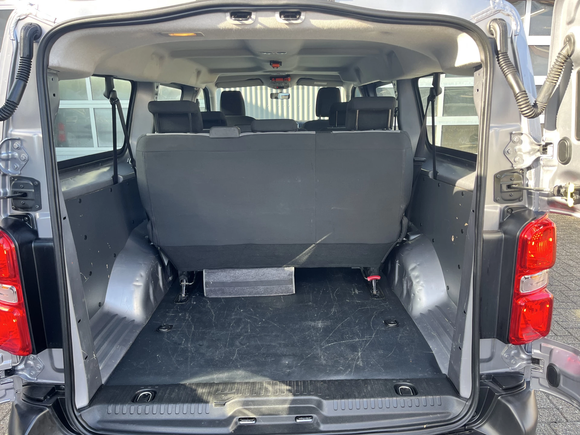 Hoofdafbeelding Peugeot Traveller