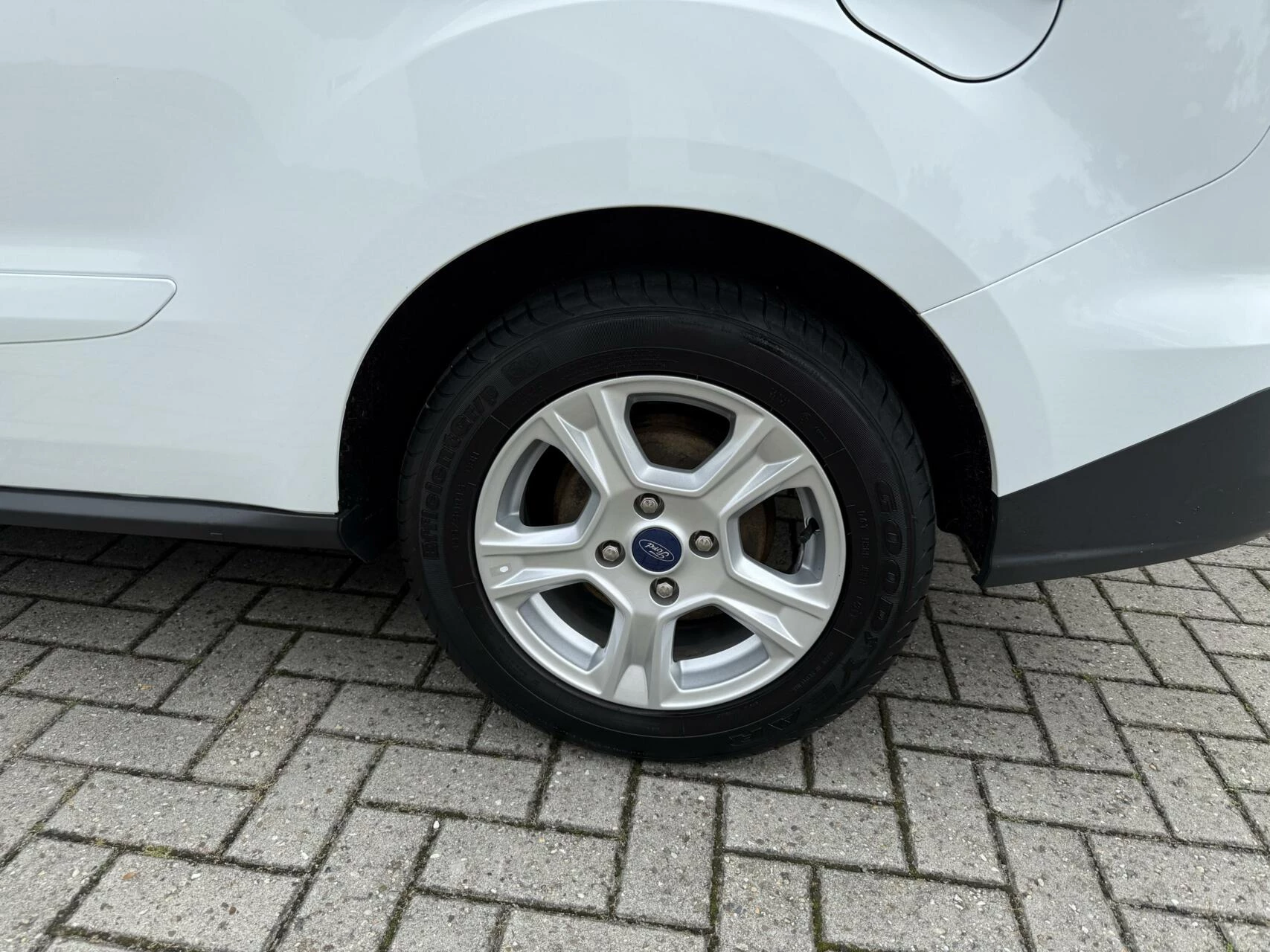 Hoofdafbeelding Ford Transit Courier