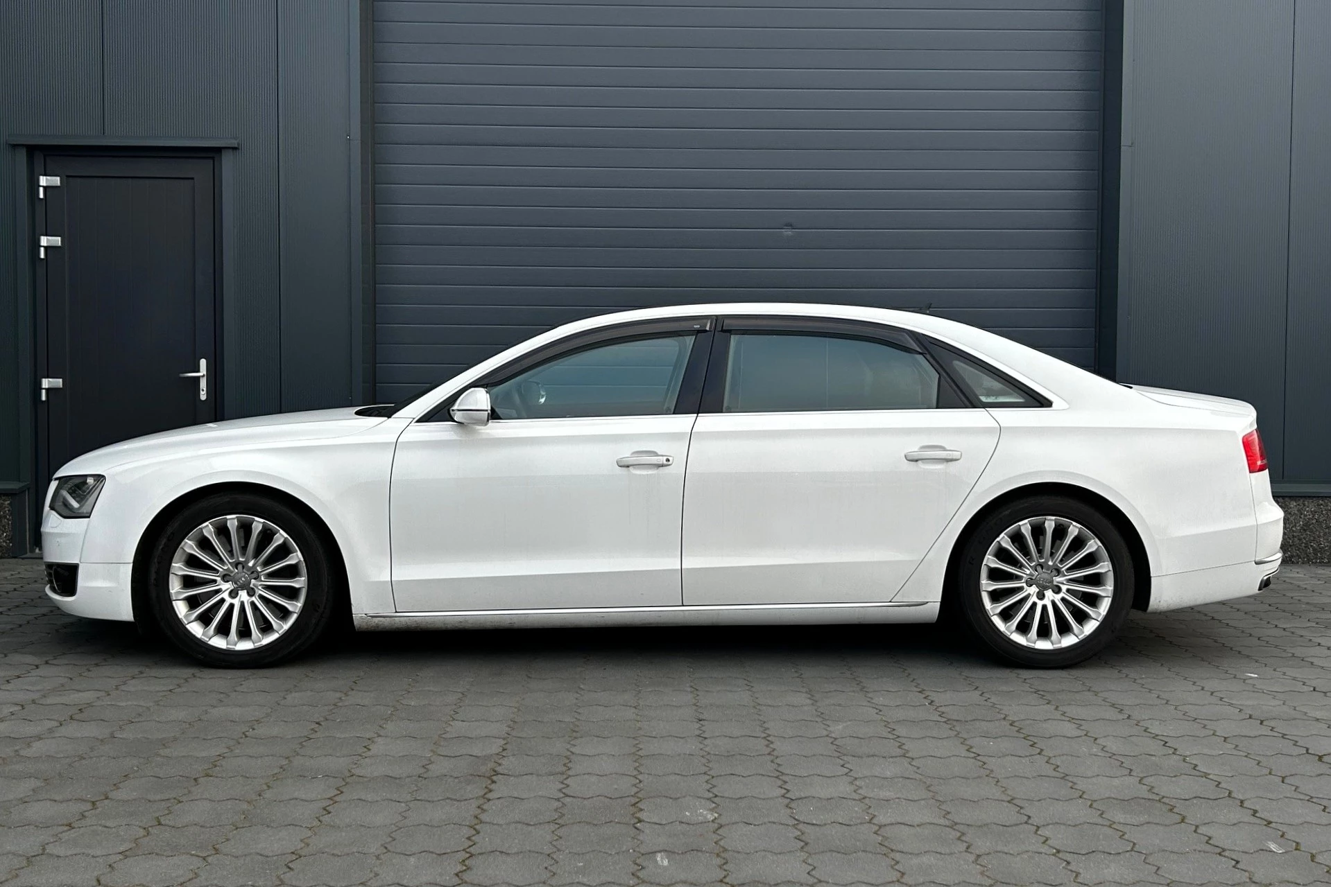 Hoofdafbeelding Audi A8