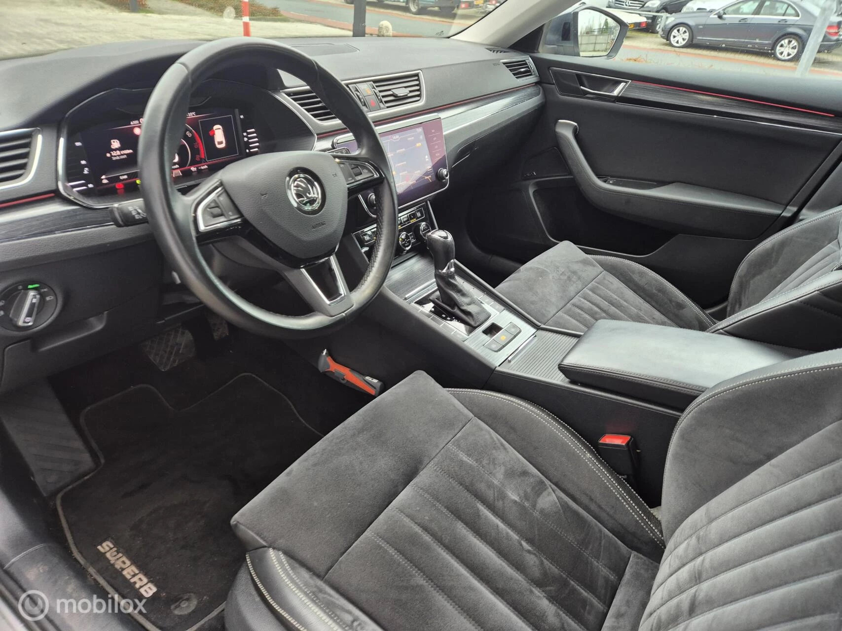 Hoofdafbeelding Škoda Superb