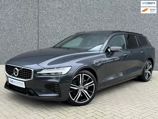 Hoofdafbeelding Volvo V60 Volvo V60 2.0 T8 Twin Engine AWD R-Design | Pano | Dodehoekassistent | Carplay | Harman Kardon | Rijhulp | Rijstrookassistent |