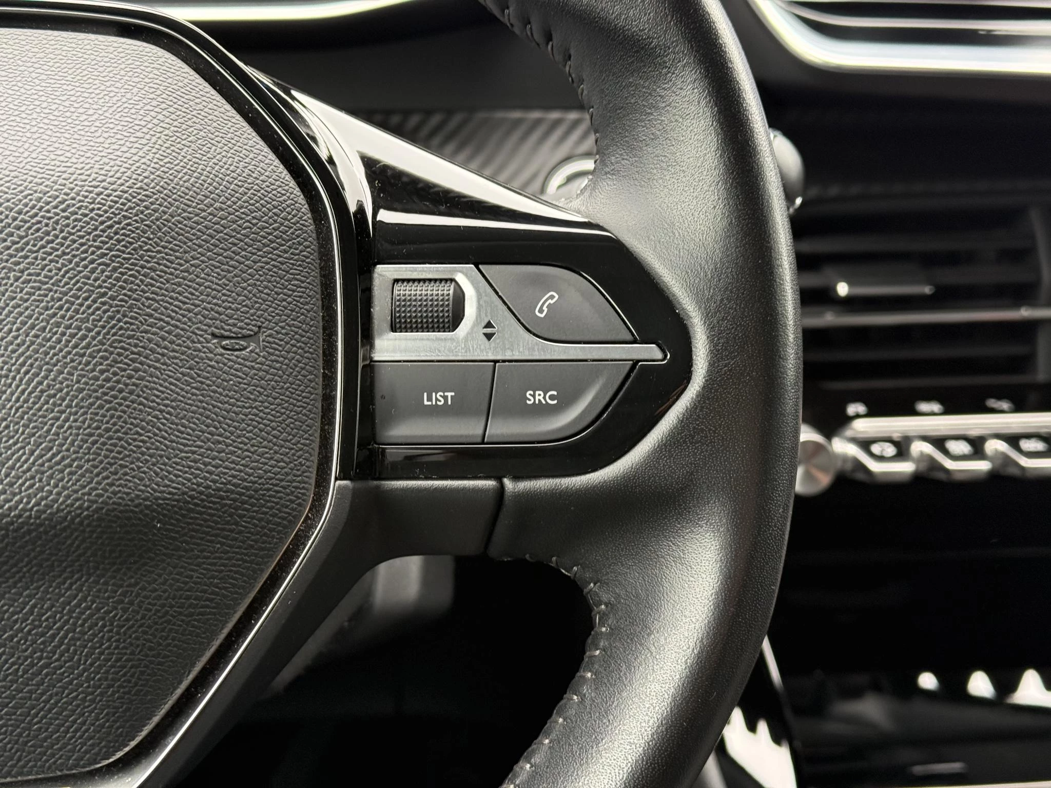 Hoofdafbeelding Peugeot e-208