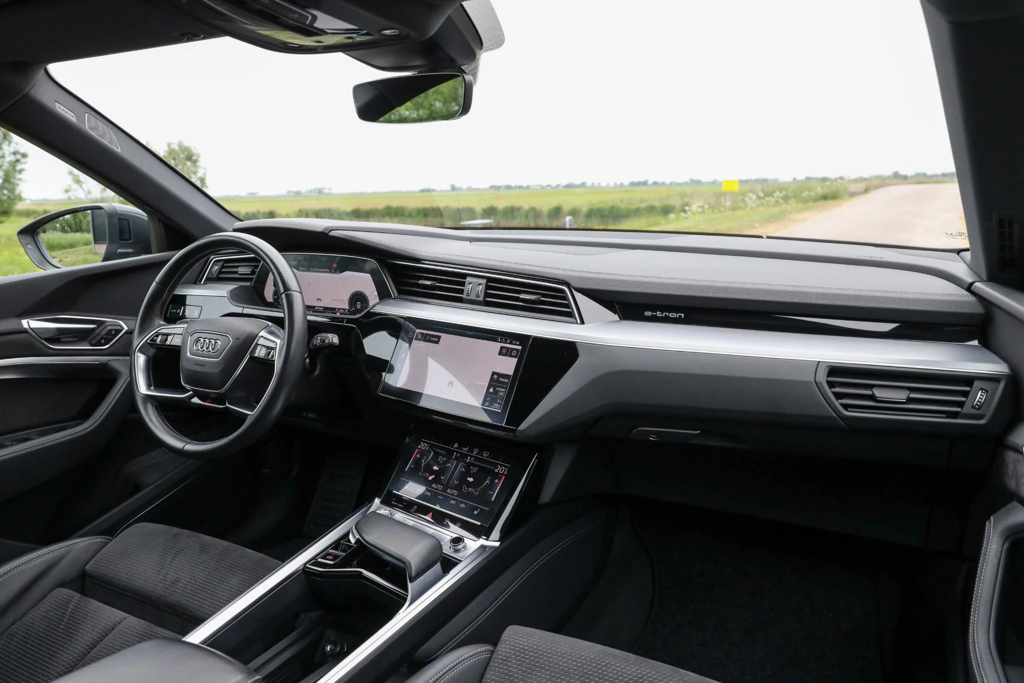 Hoofdafbeelding Audi e-tron