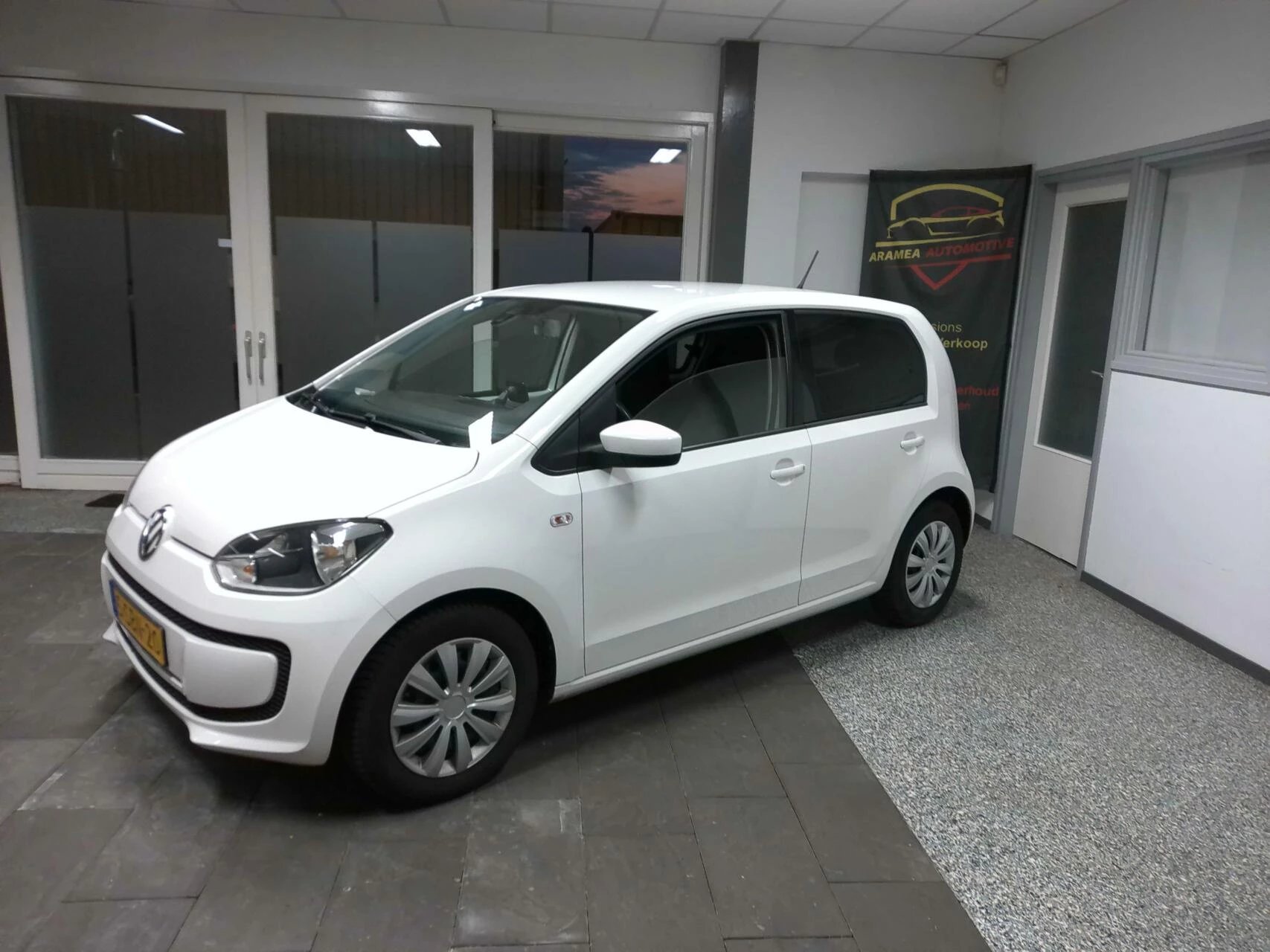 Hoofdafbeelding Volkswagen up!