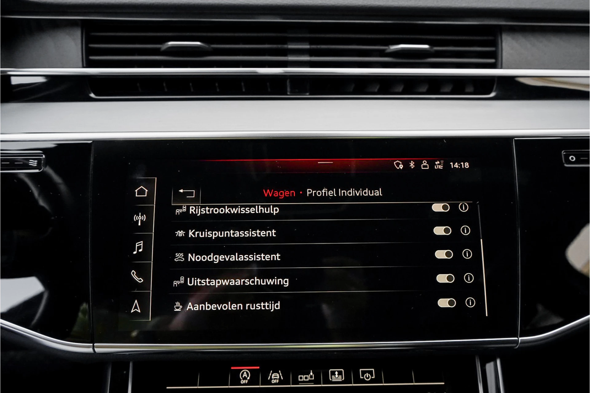Hoofdafbeelding Audi A8