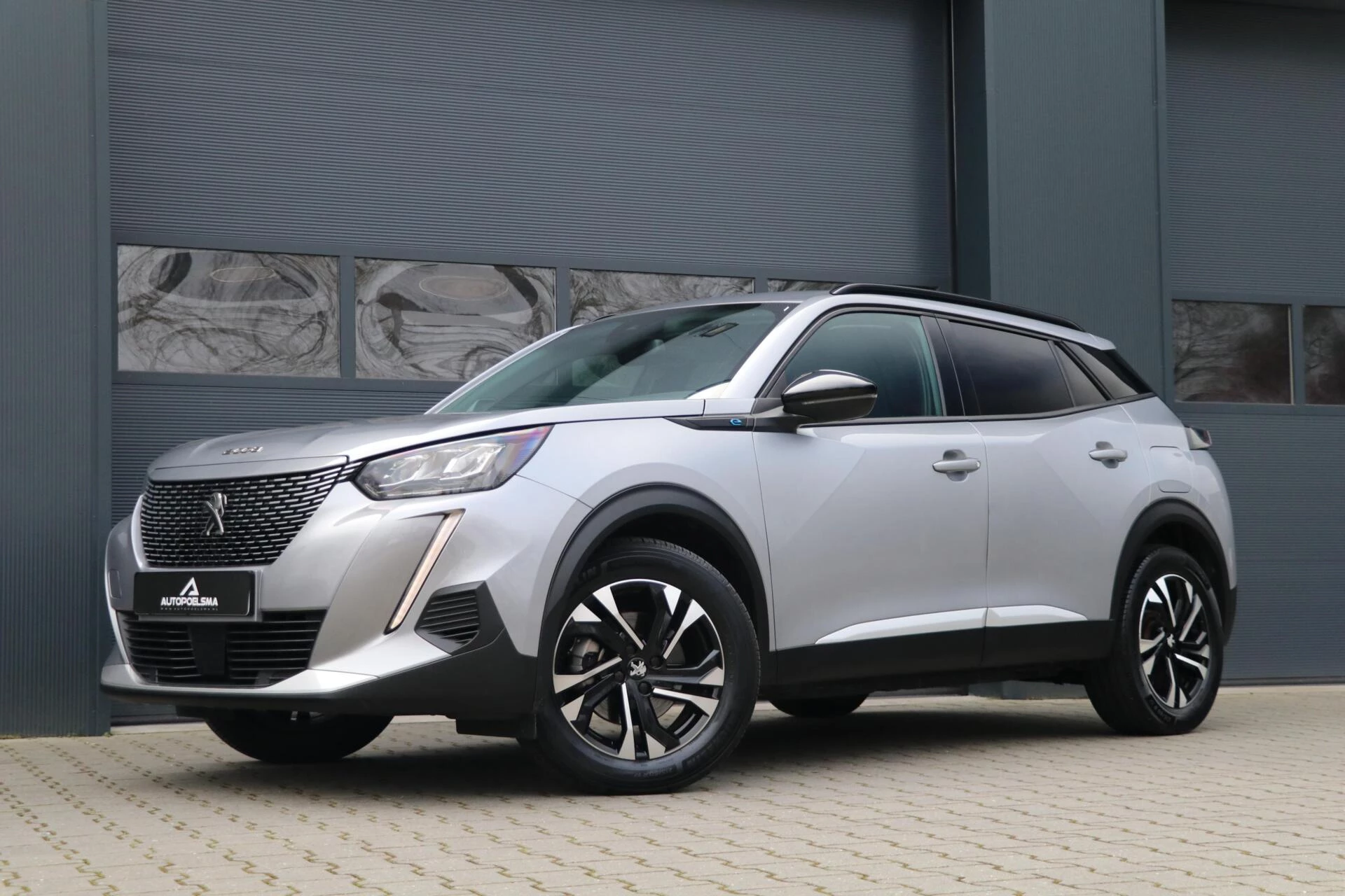 Hoofdafbeelding Peugeot e-2008