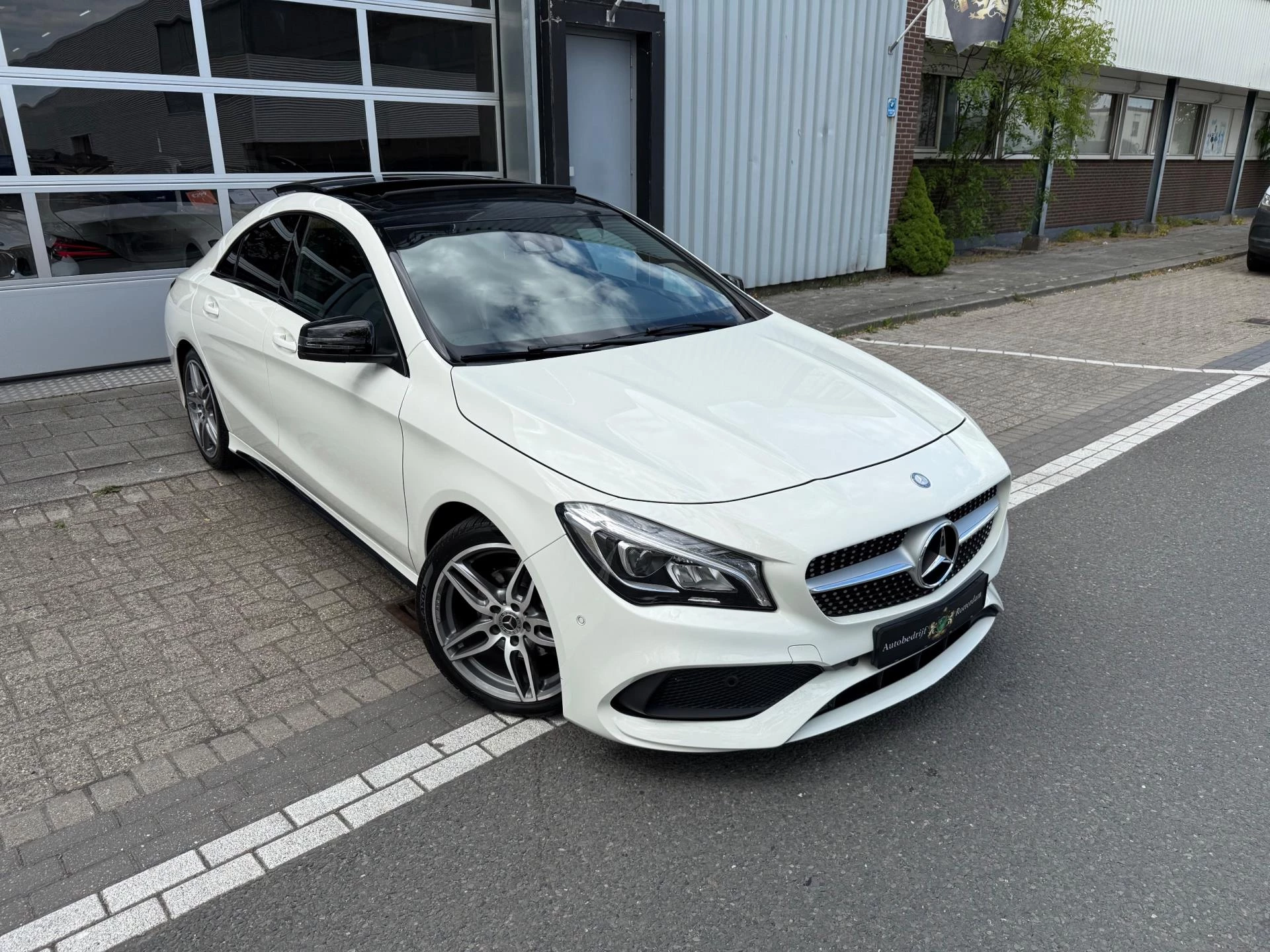Hoofdafbeelding Mercedes-Benz CLA