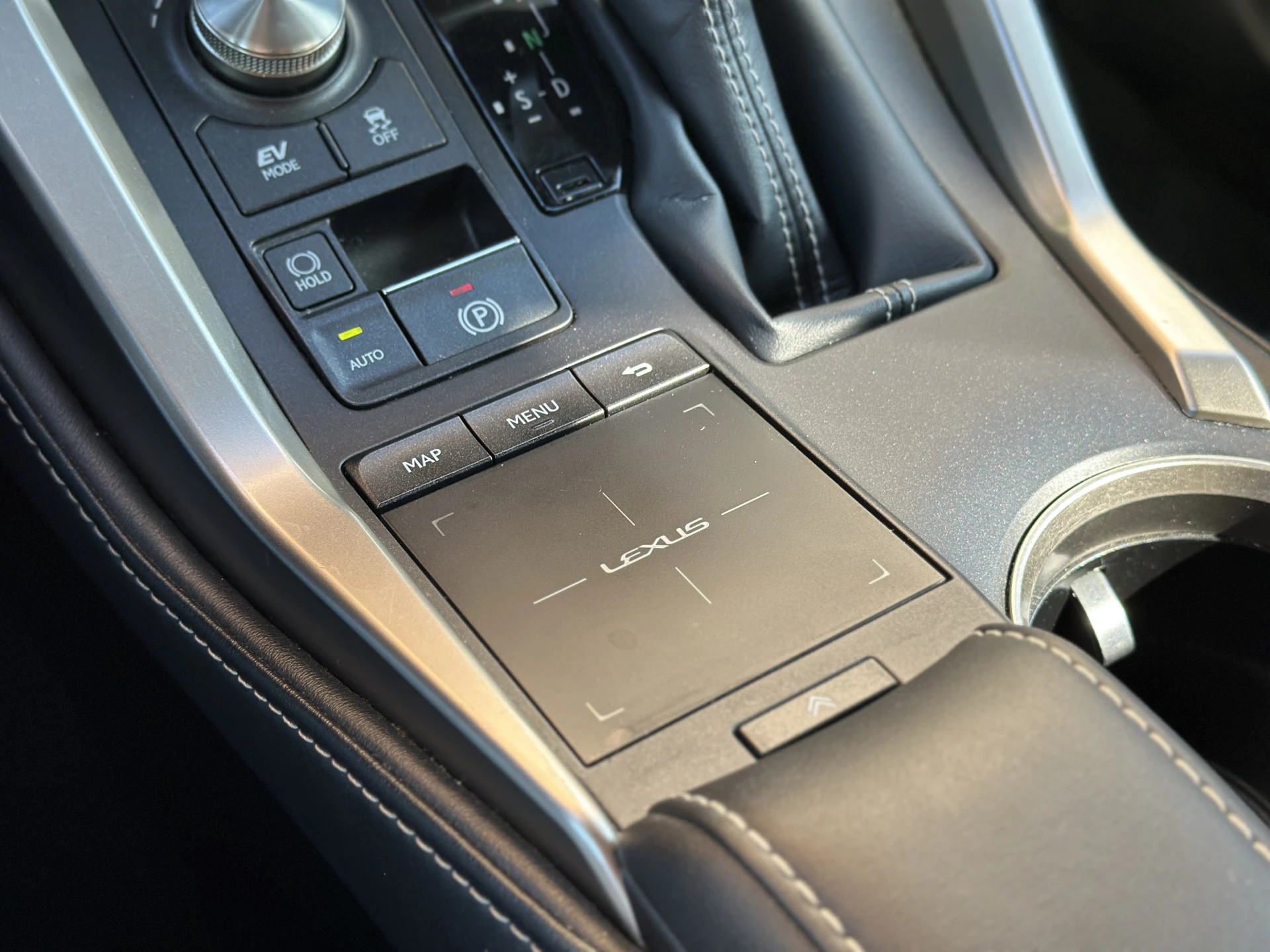 Hoofdafbeelding Lexus NX