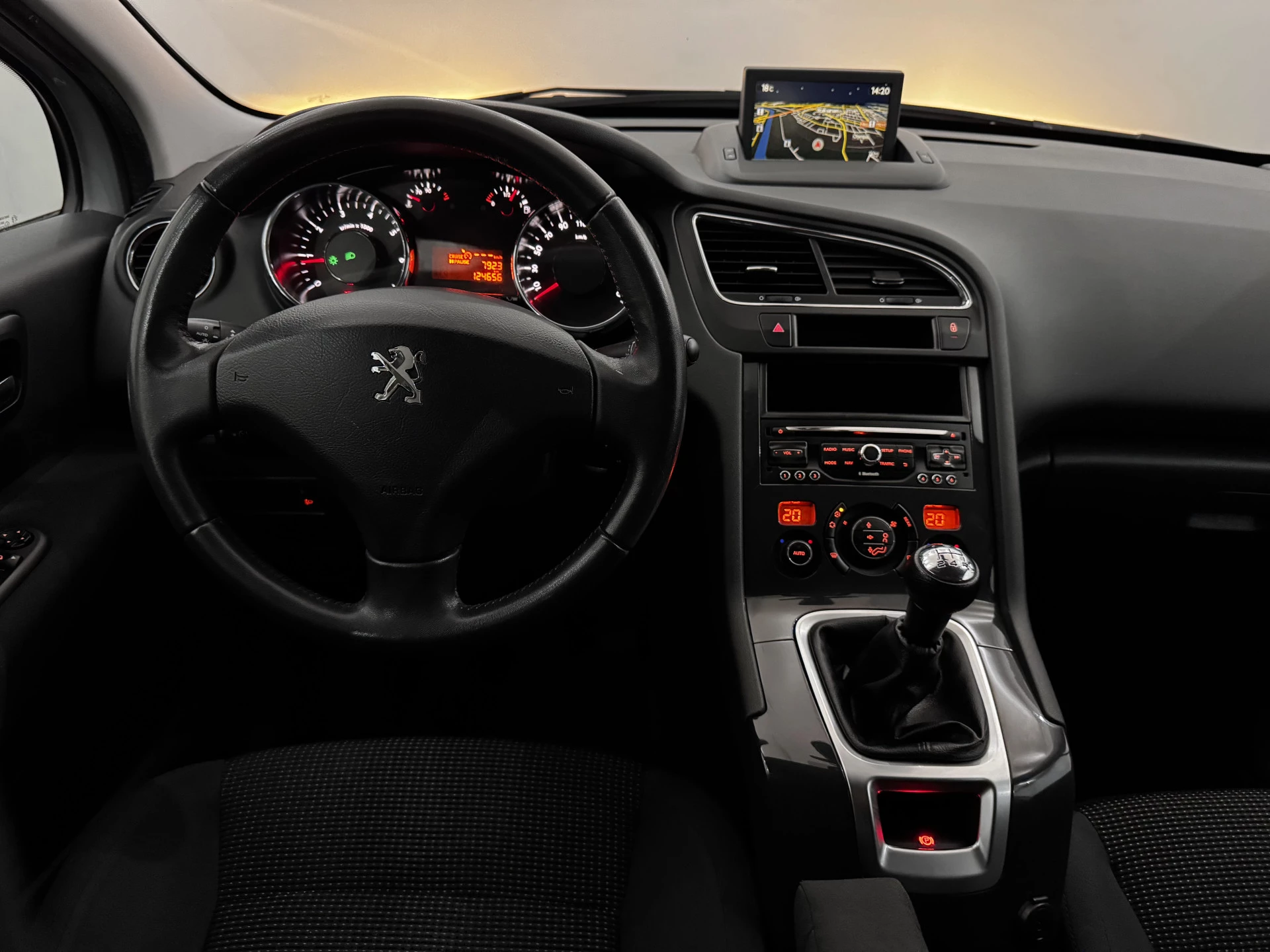 Hoofdafbeelding Peugeot 5008