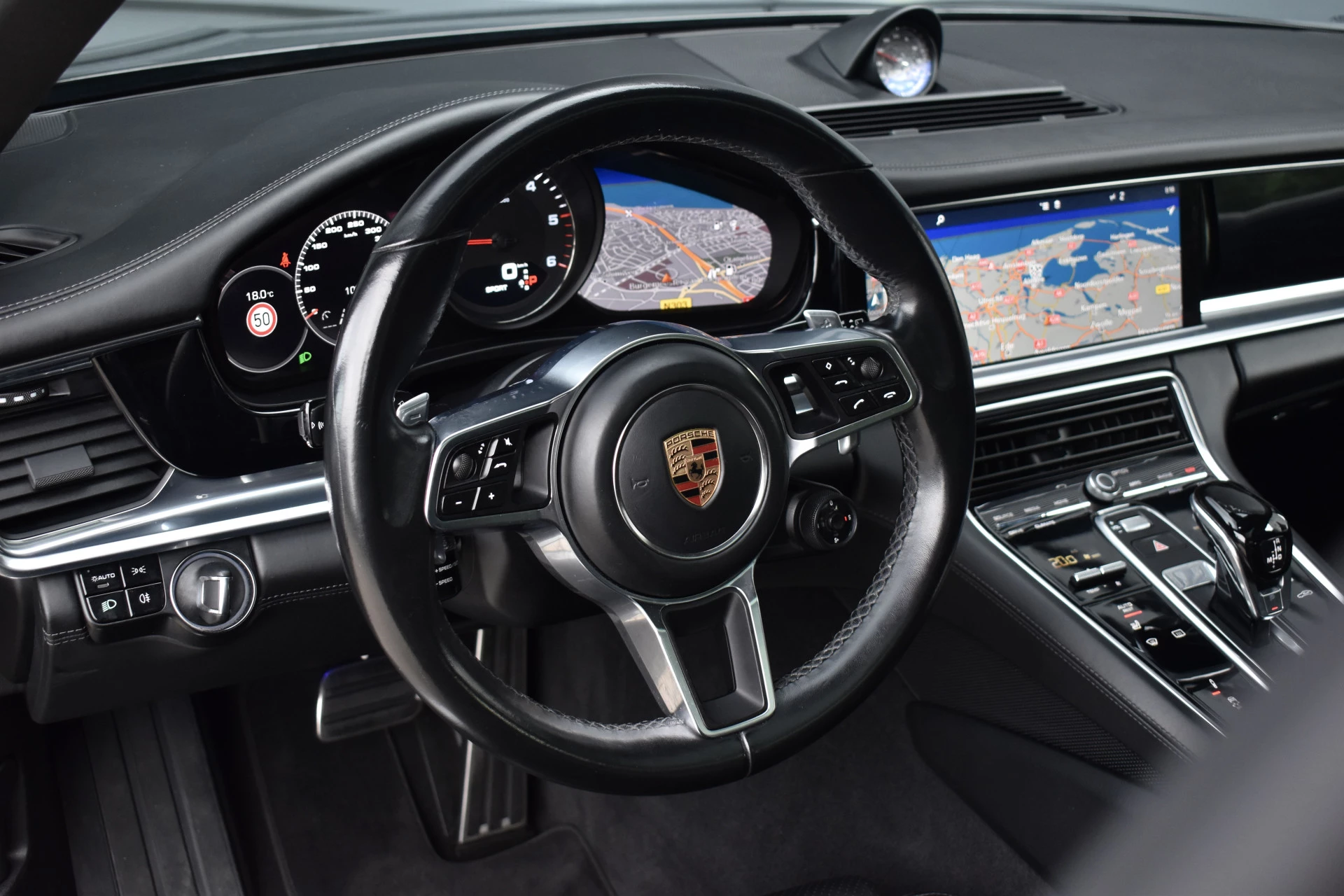 Hoofdafbeelding Porsche Panamera