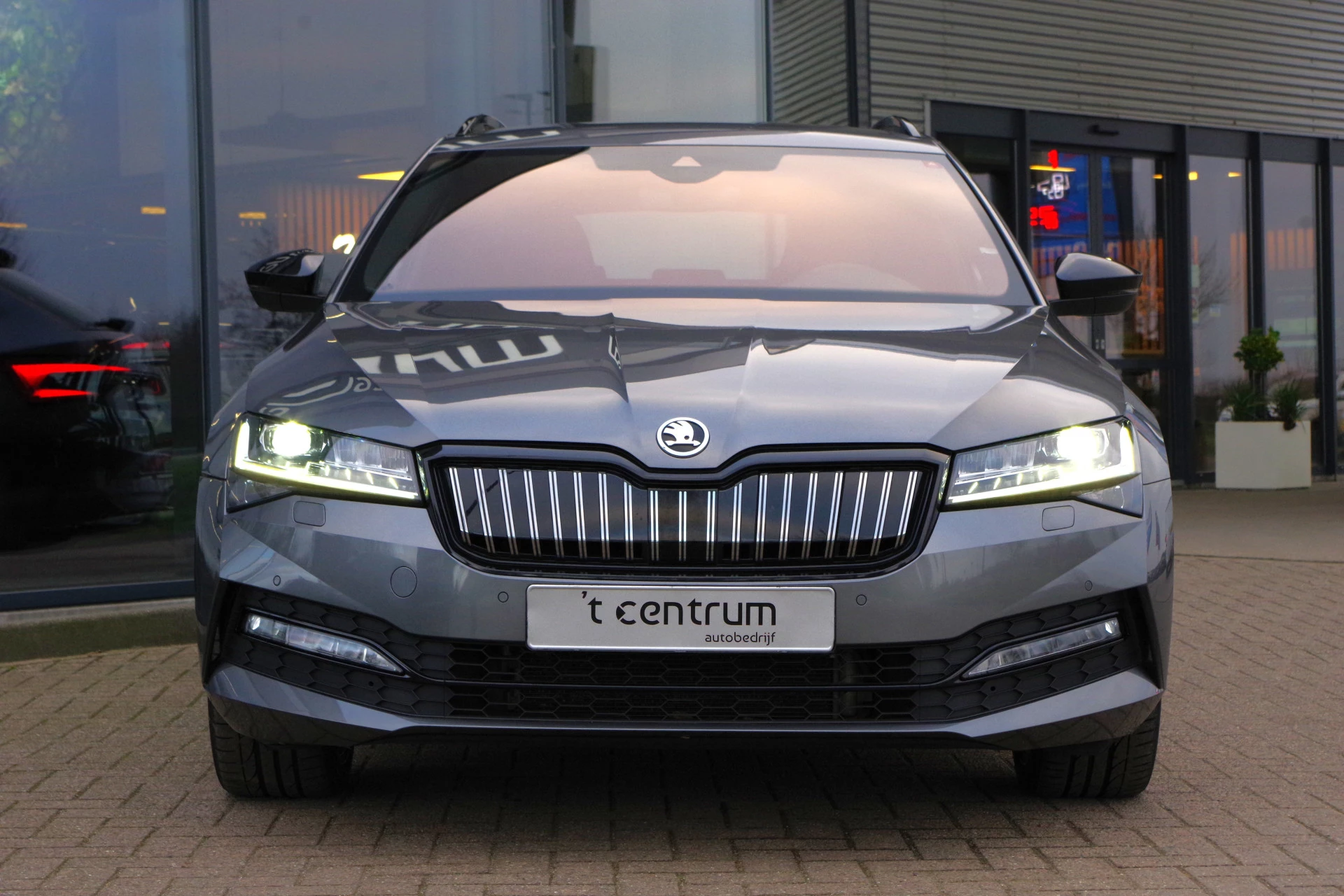 Hoofdafbeelding Škoda Superb