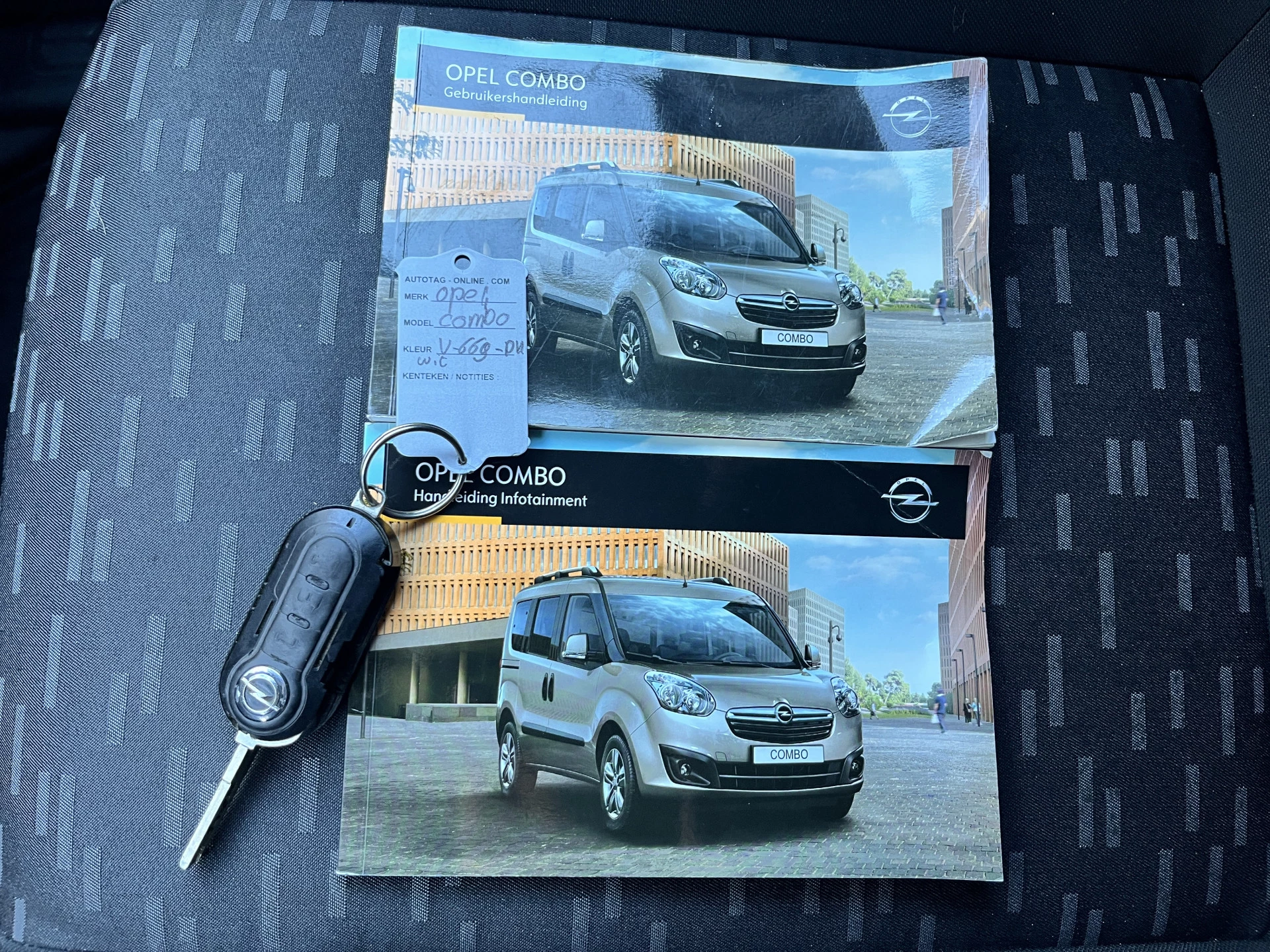 Hoofdafbeelding Opel Combo