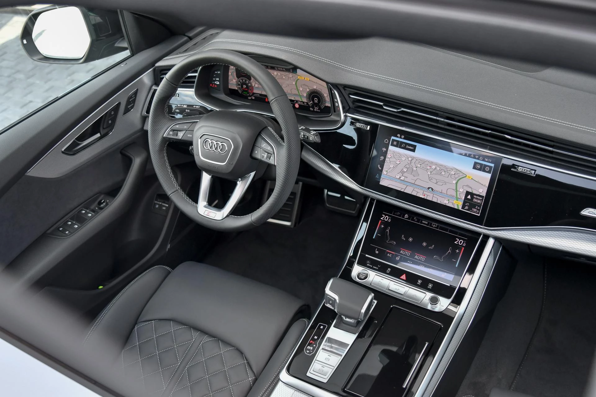 Hoofdafbeelding Audi Q8