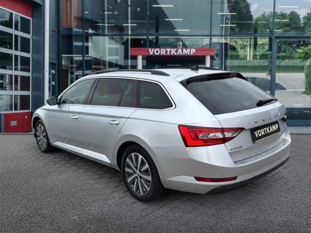 Hoofdafbeelding Škoda Superb
