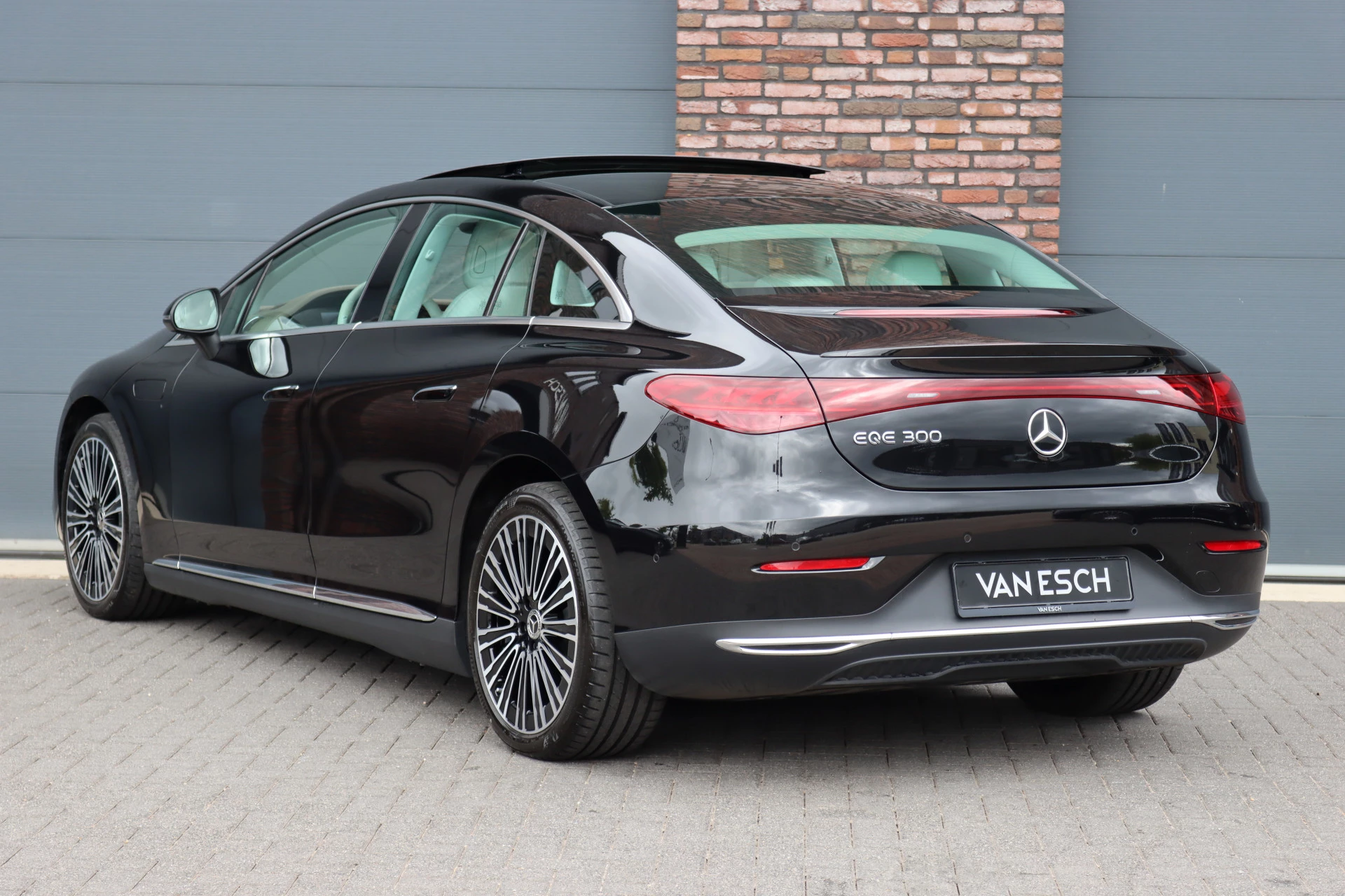 Hoofdafbeelding Mercedes-Benz EQE