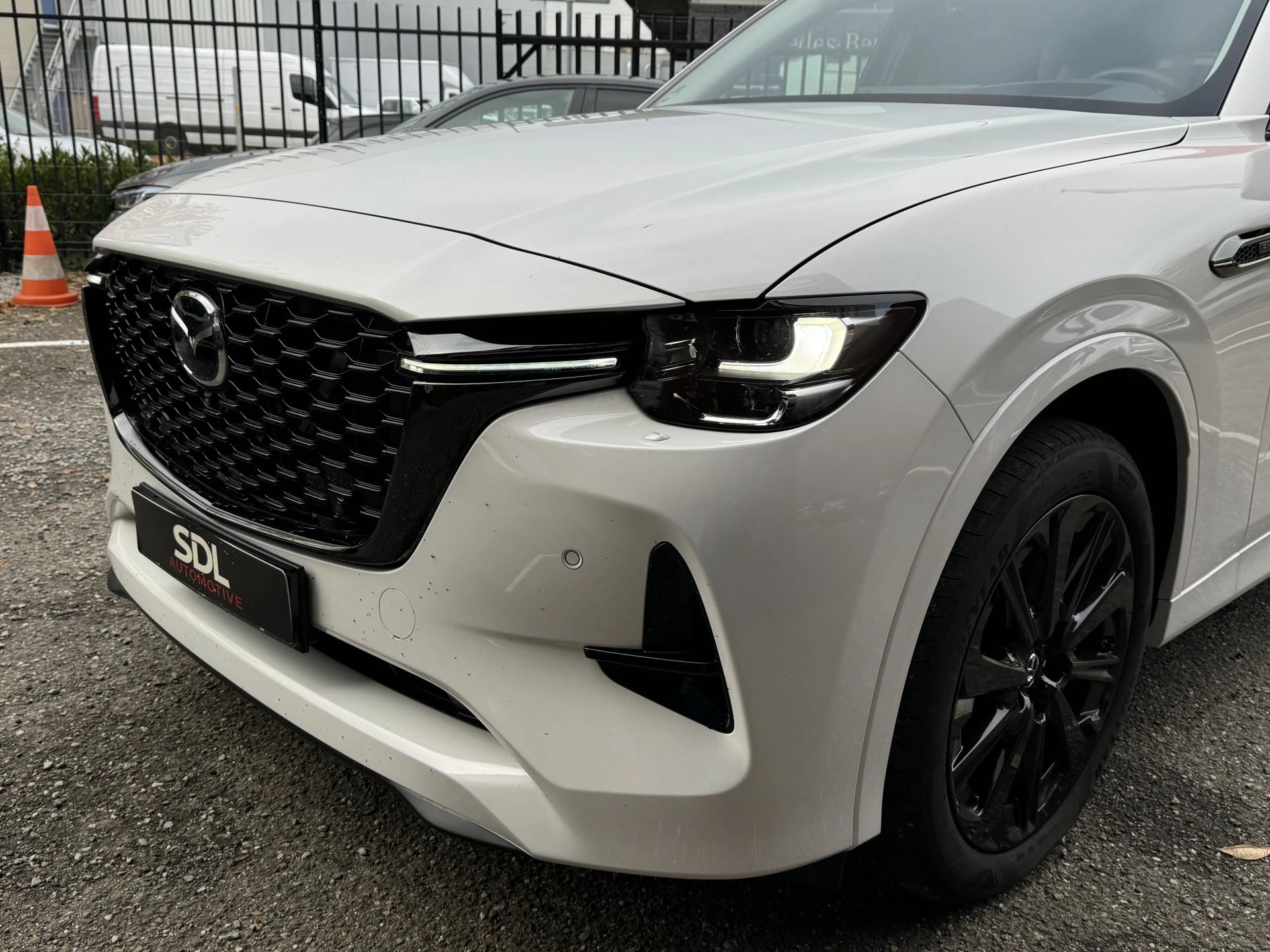 Hoofdafbeelding Mazda CX-60