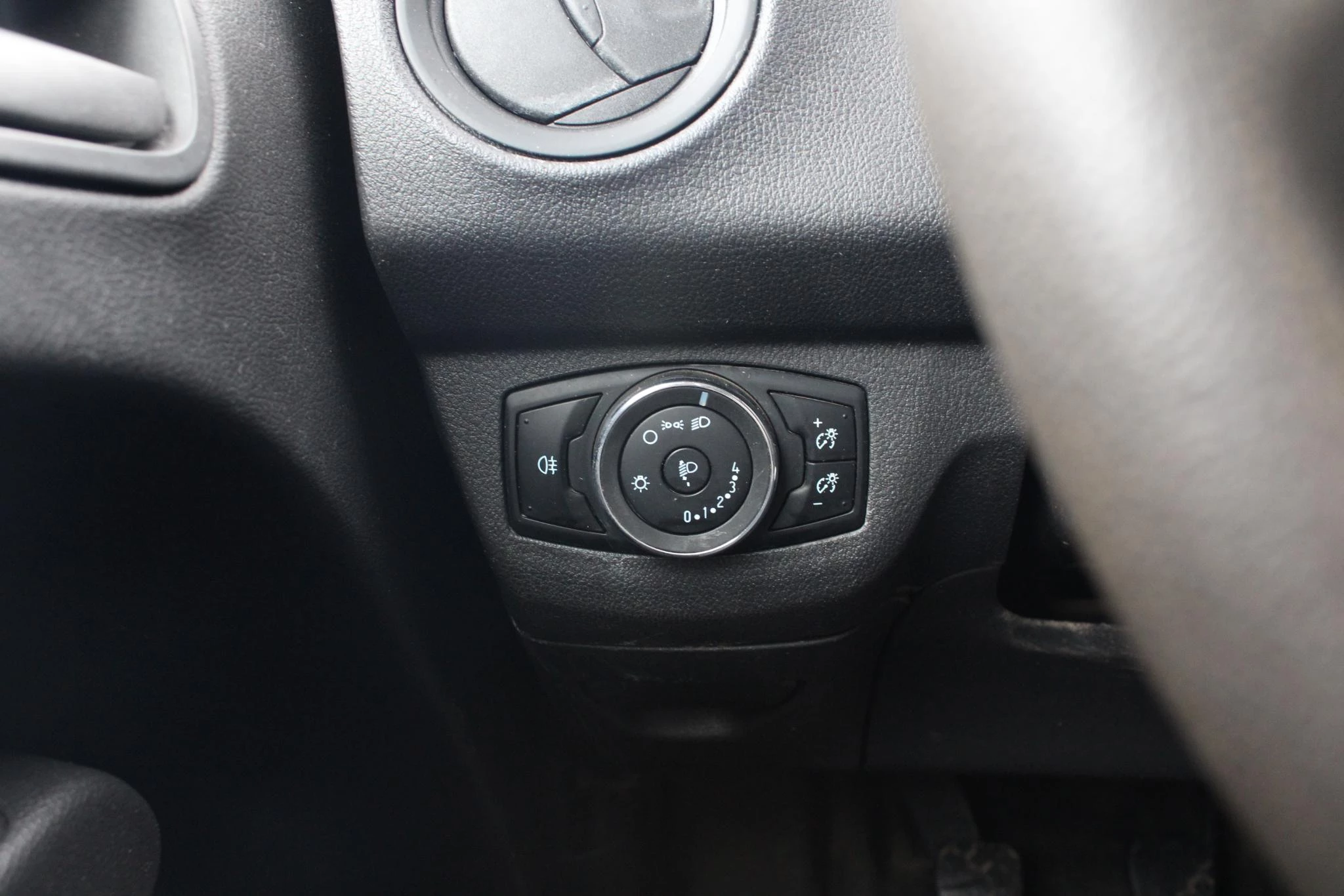 Hoofdafbeelding Ford Transit Courier