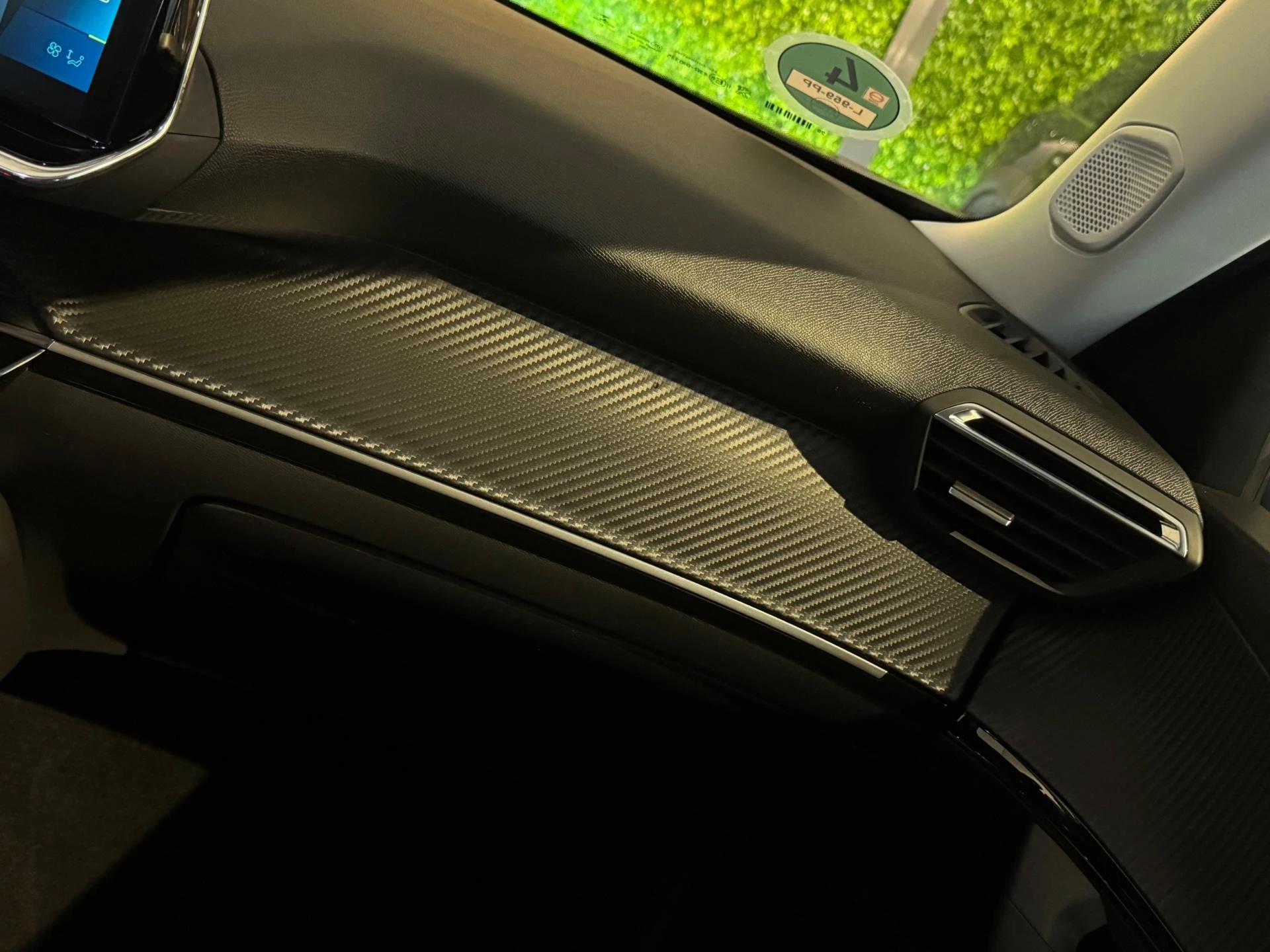 Hoofdafbeelding Peugeot e-2008
