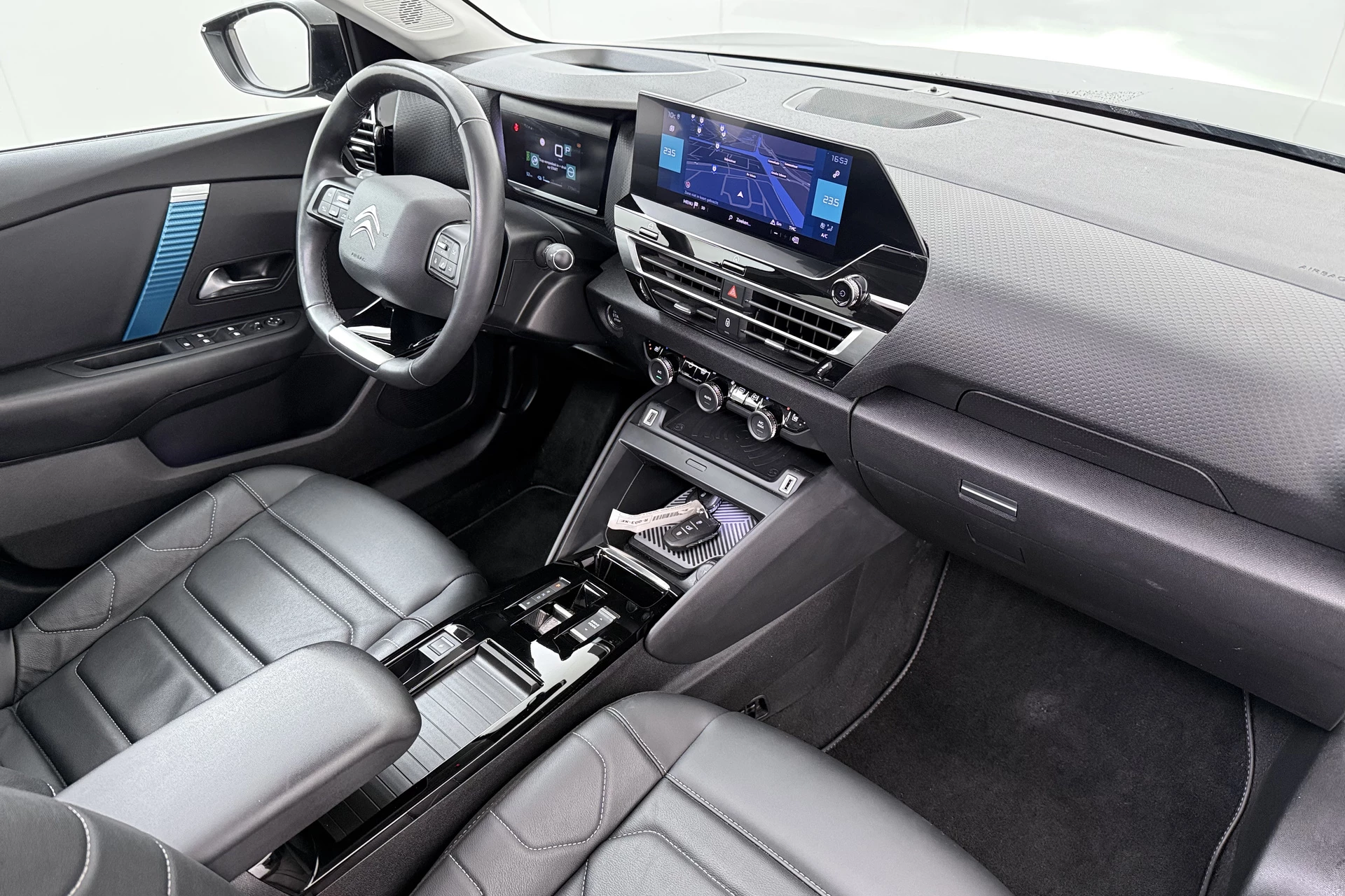 Hoofdafbeelding Citroën ë-C4