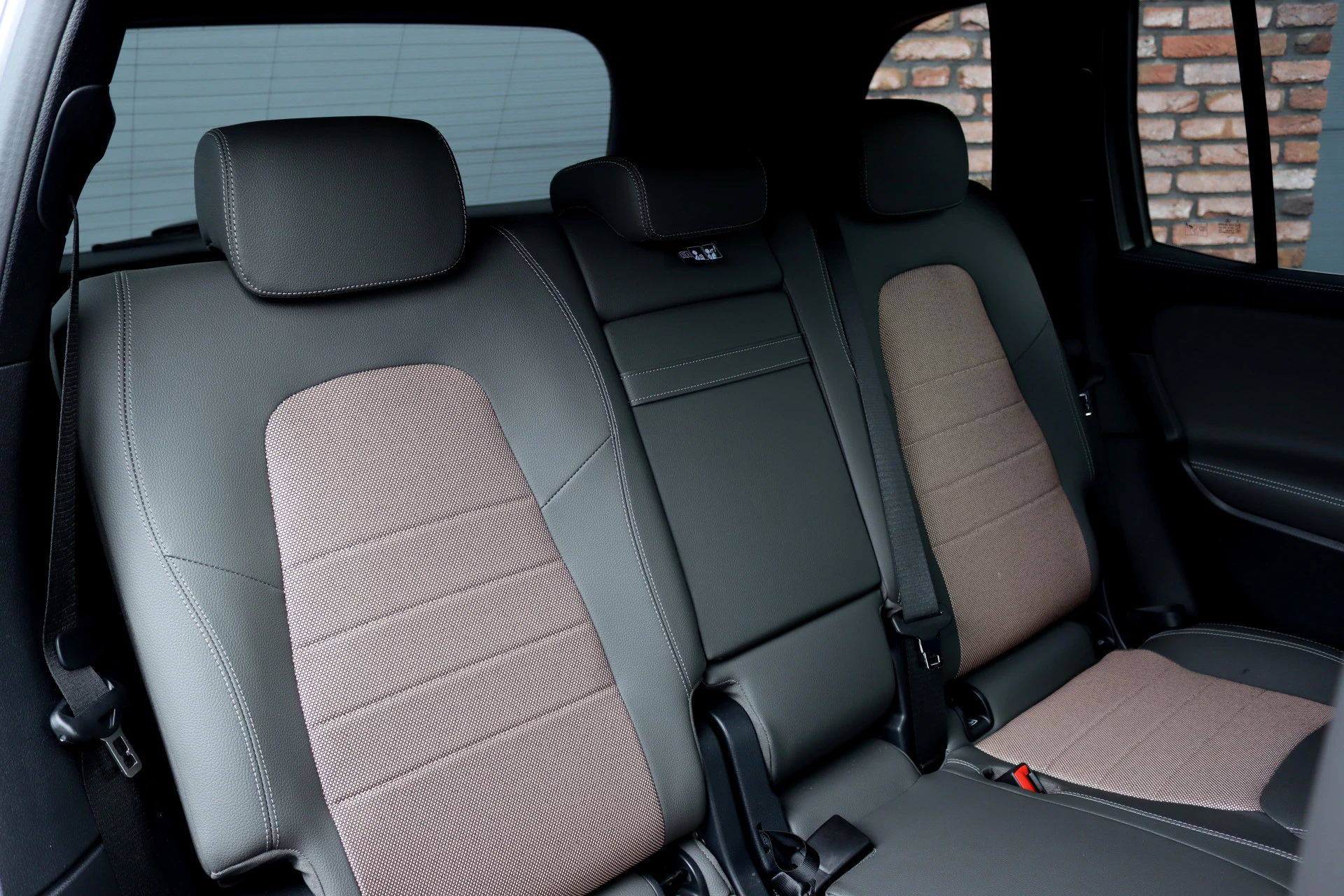 Hoofdafbeelding Mercedes-Benz EQB